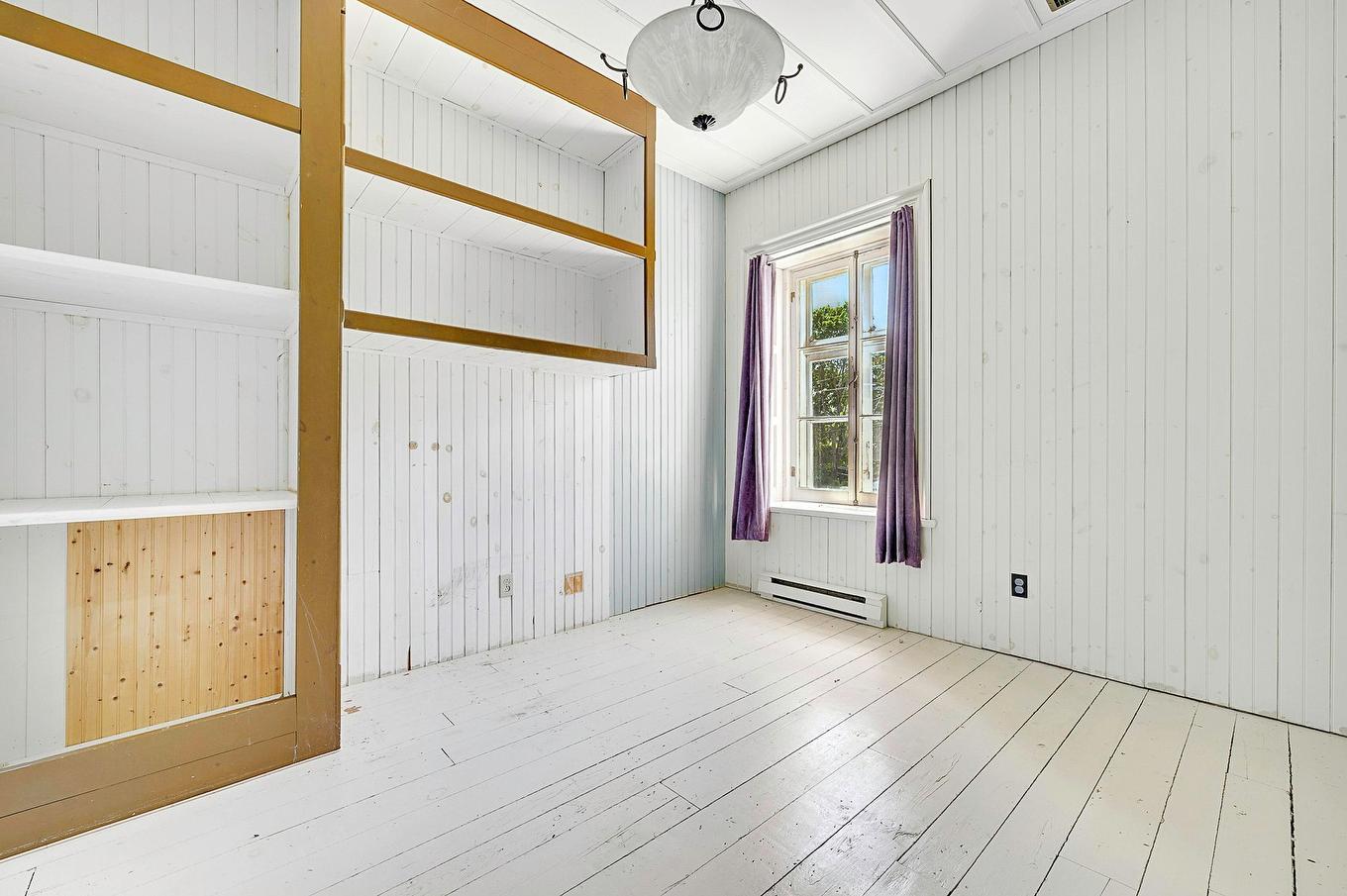 Bedroom - 10090 Rue St-Vincent, Mirabel, QC - Photo Showing Other Room