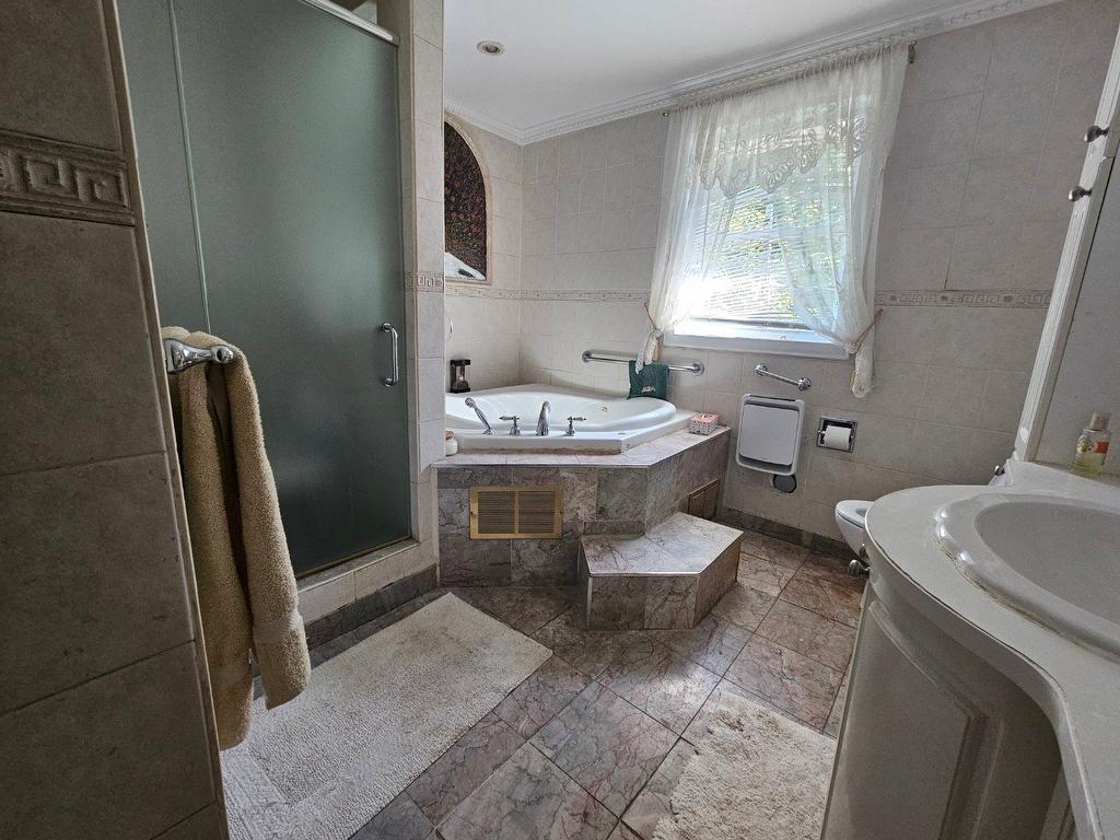 Salle de bains - 7340 Av. Somerled, Montréal (Côte-Des-Neiges/Notre-Dame-De-Grâce), QC - Indoor Photo Showing Bathroom