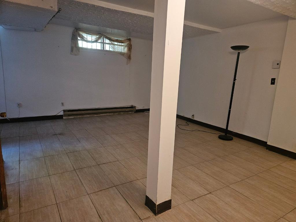 Salon - 7340 Av. Somerled, Montréal (Côte-Des-Neiges/Notre-Dame-De-Grâce), QC - Indoor Photo Showing Other Room