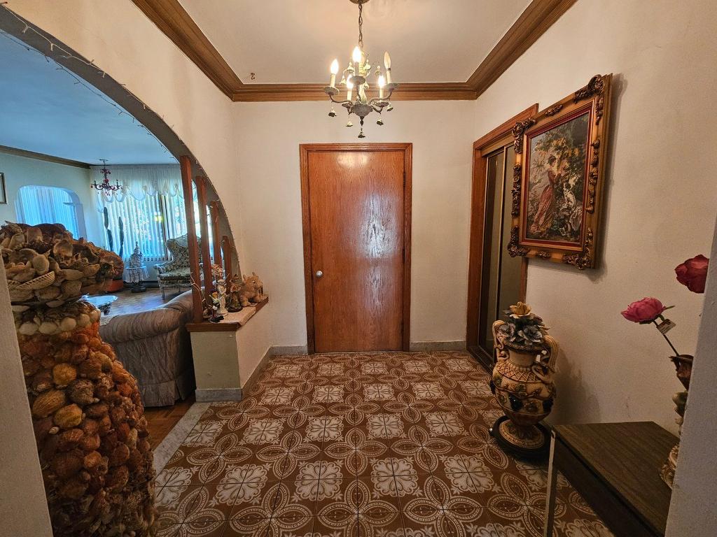 Hall d'entrée/Vestibule - 7340 Av. Somerled, Montréal (Côte-Des-Neiges/Notre-Dame-De-Grâce), QC - Indoor Photo Showing Other Room