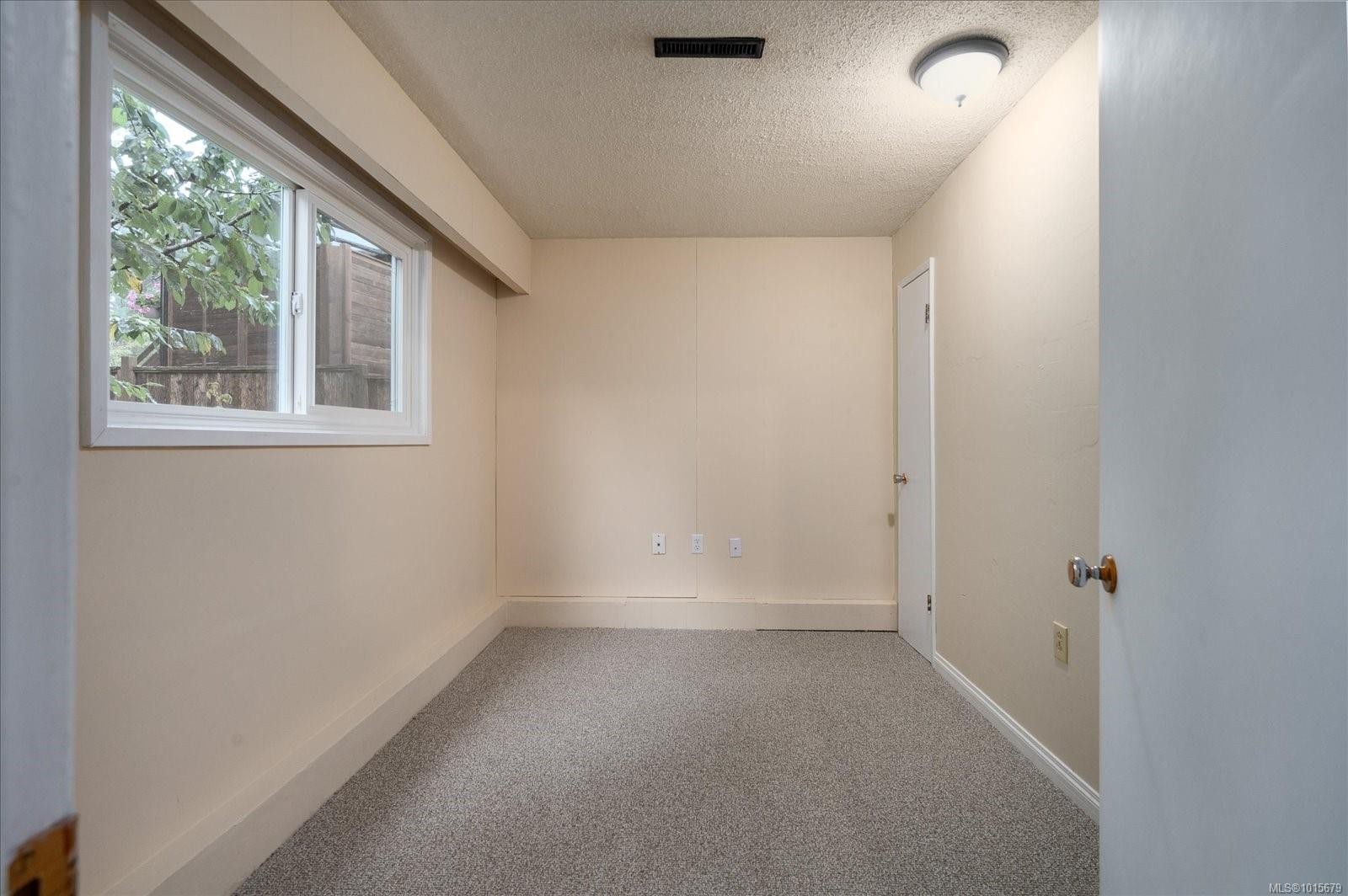 2385 Marlborough Dr, Nanaimo, BC