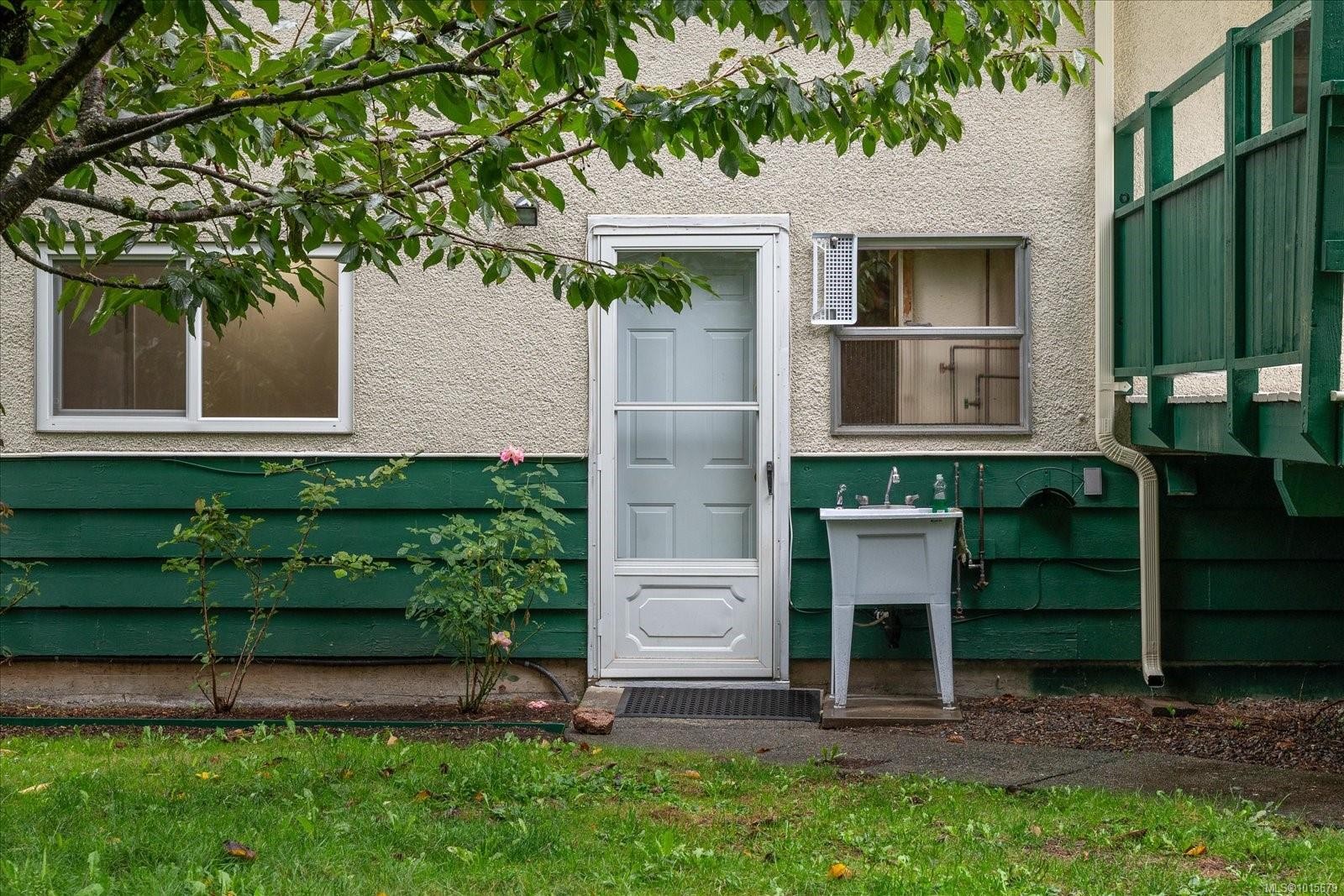 2385 Marlborough Dr, Nanaimo, BC