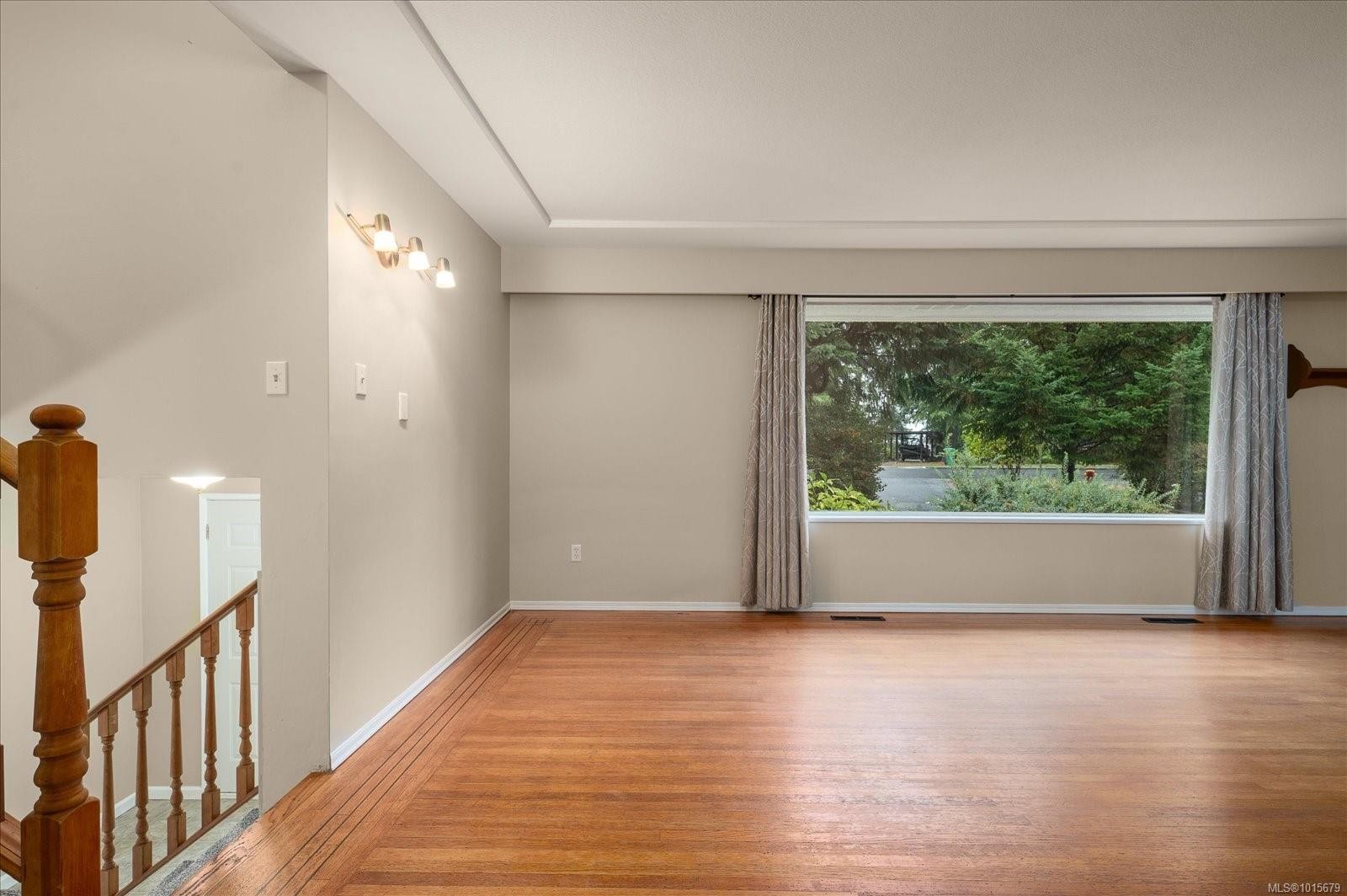 2385 Marlborough Dr, Nanaimo, BC