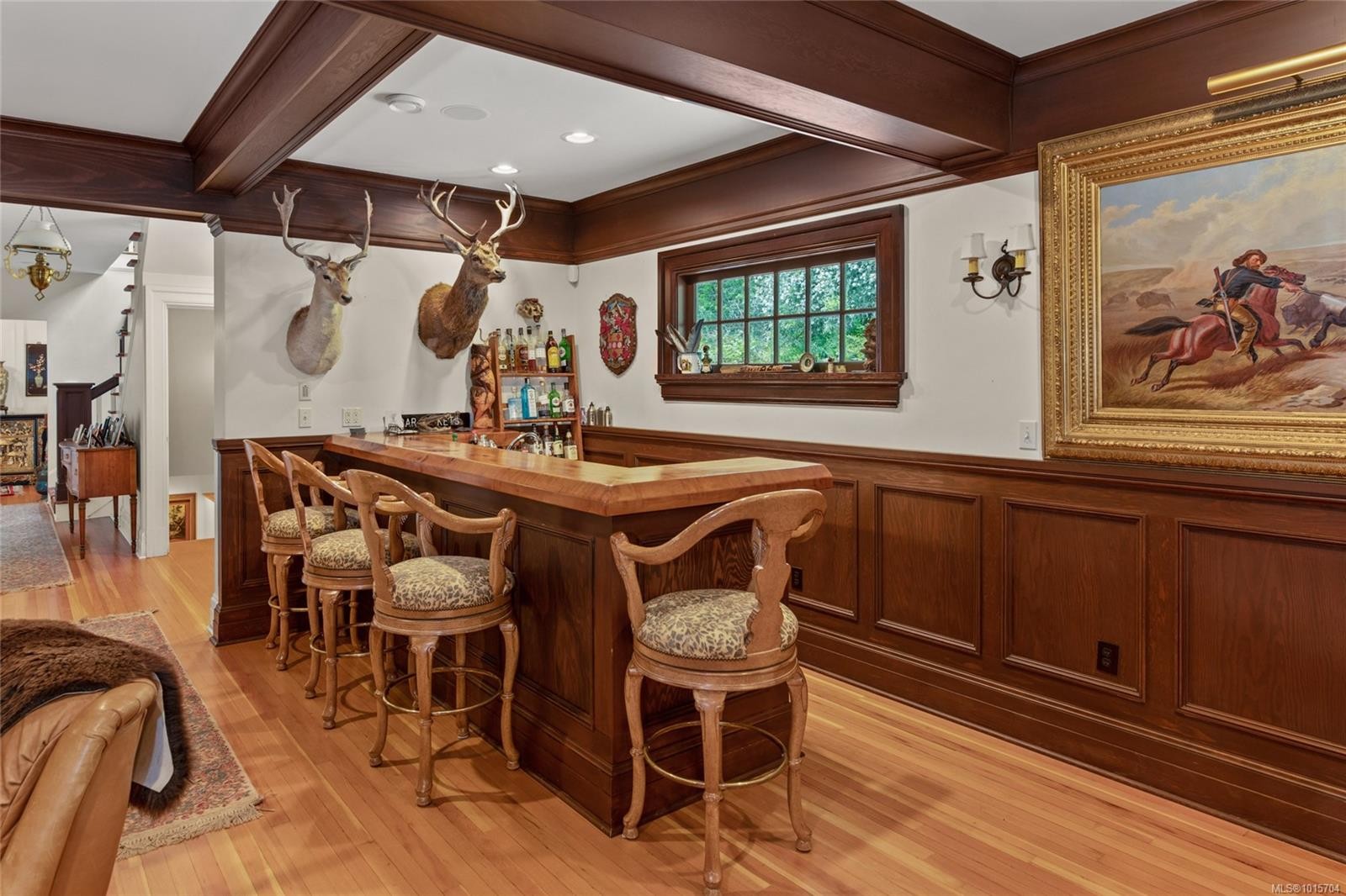 605 Senanus Dr, Central Saanich, BC