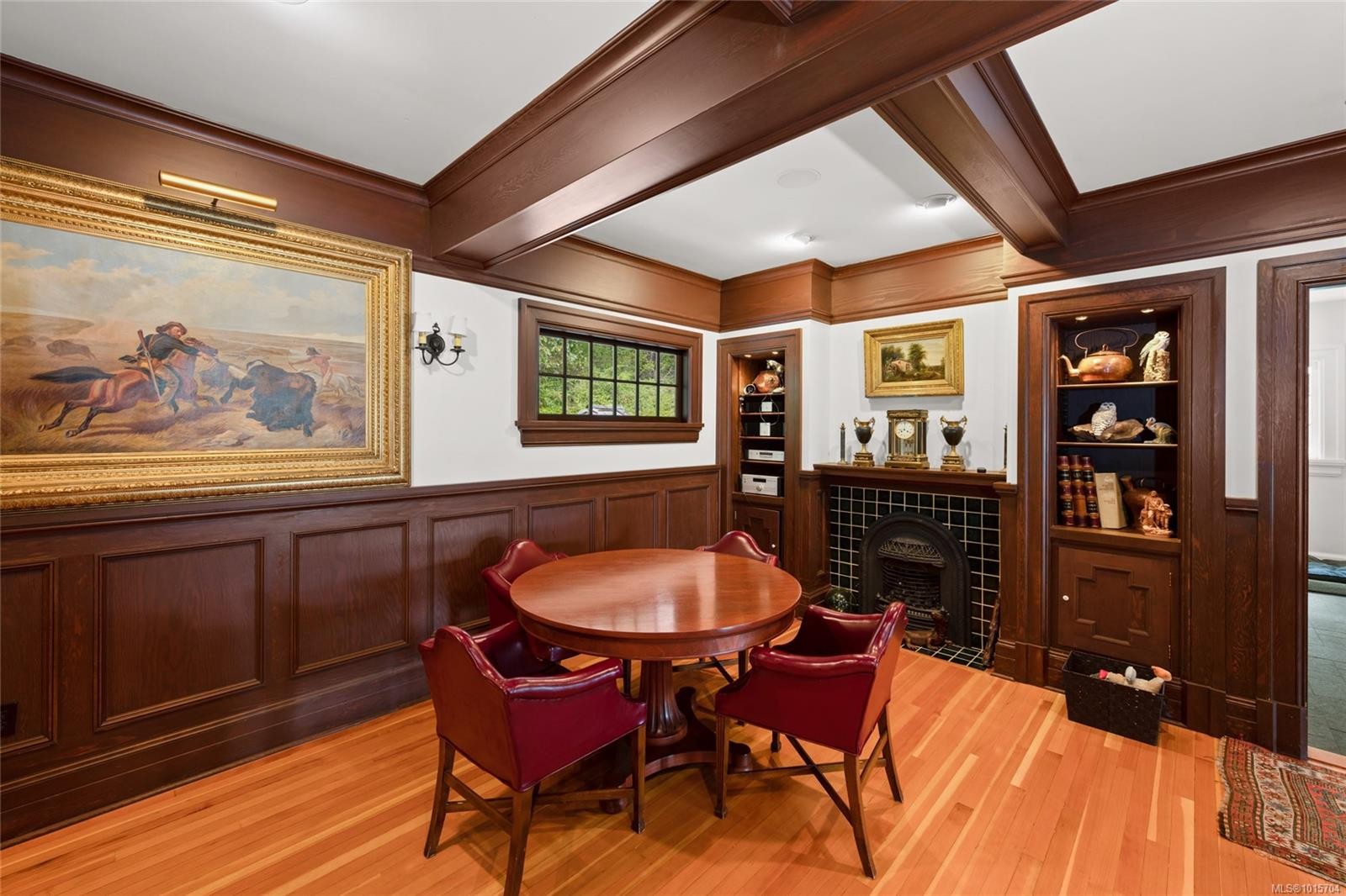 605 Senanus Dr, Central Saanich, BC