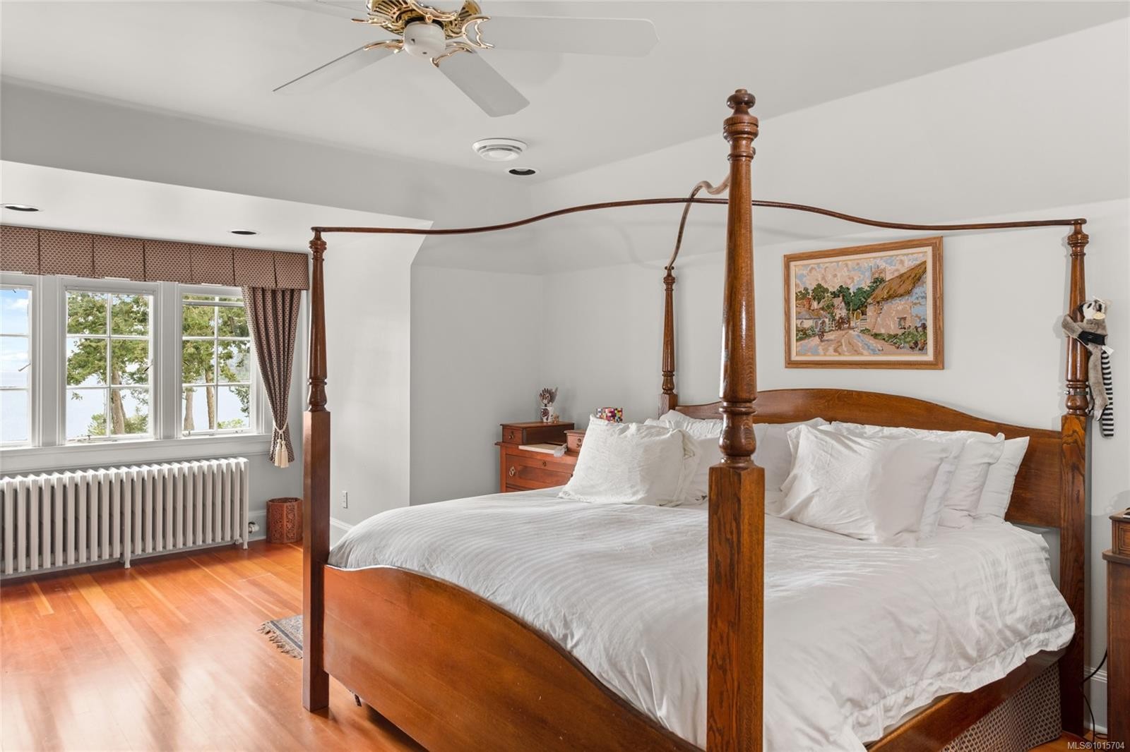 605 Senanus Dr, Central Saanich, BC