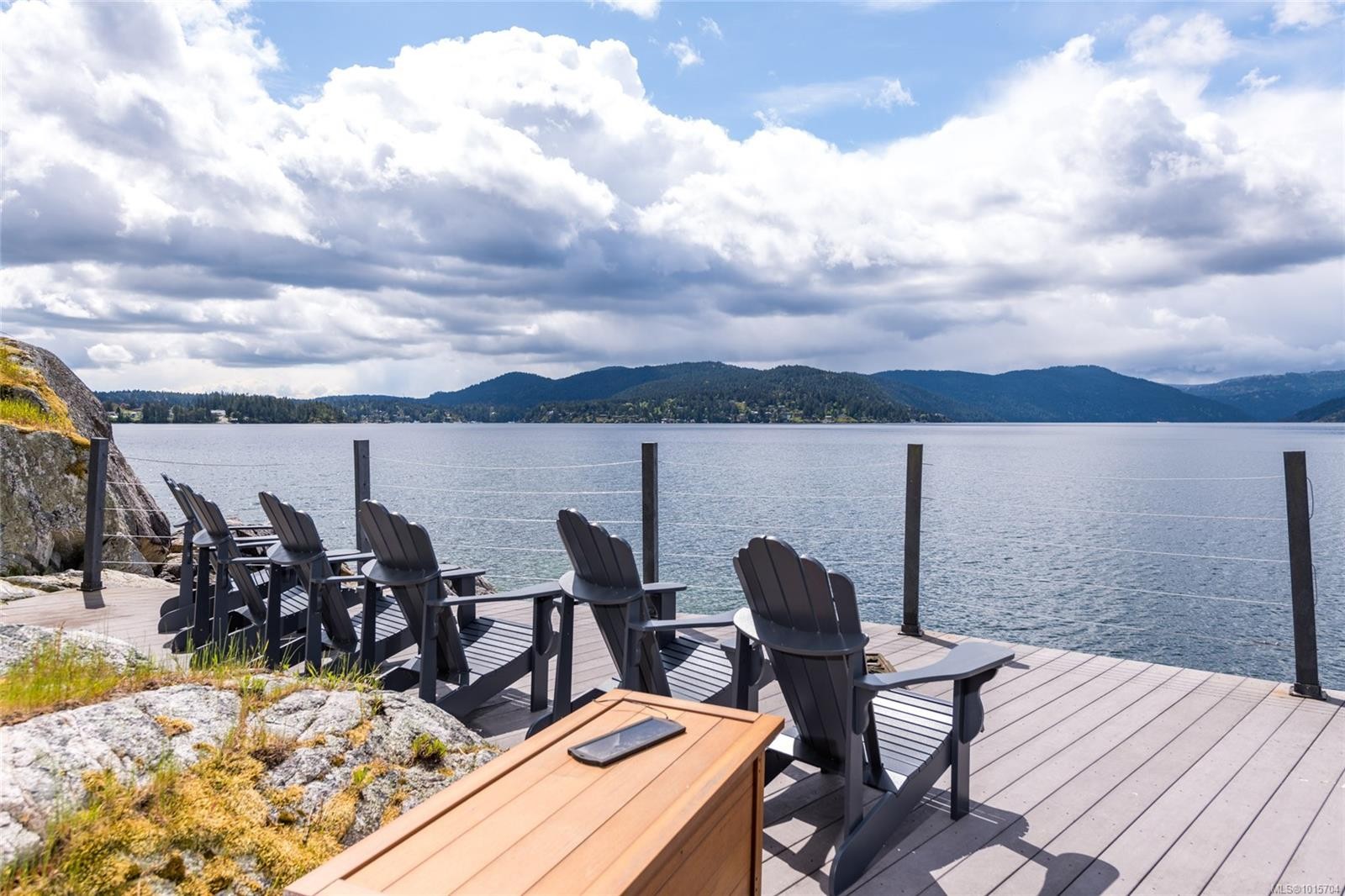 605 Senanus Dr, Central Saanich, BC