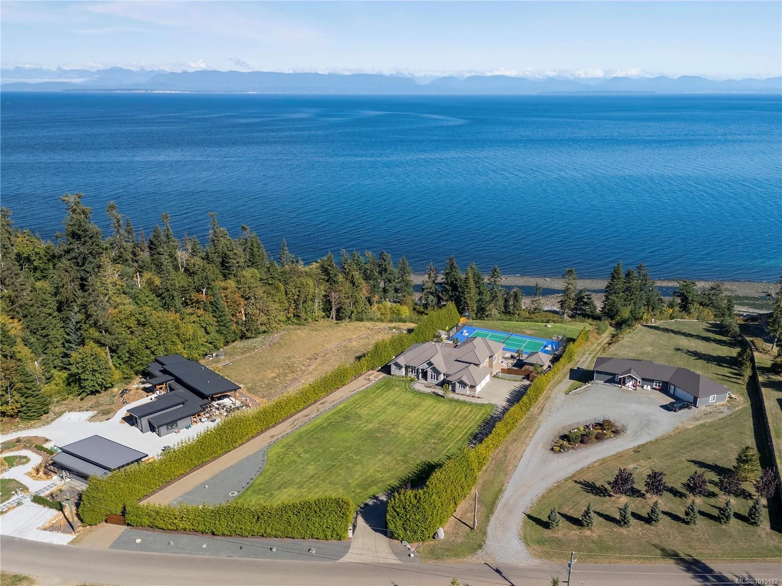 6480 Eagles Dr, Courtenay, BC