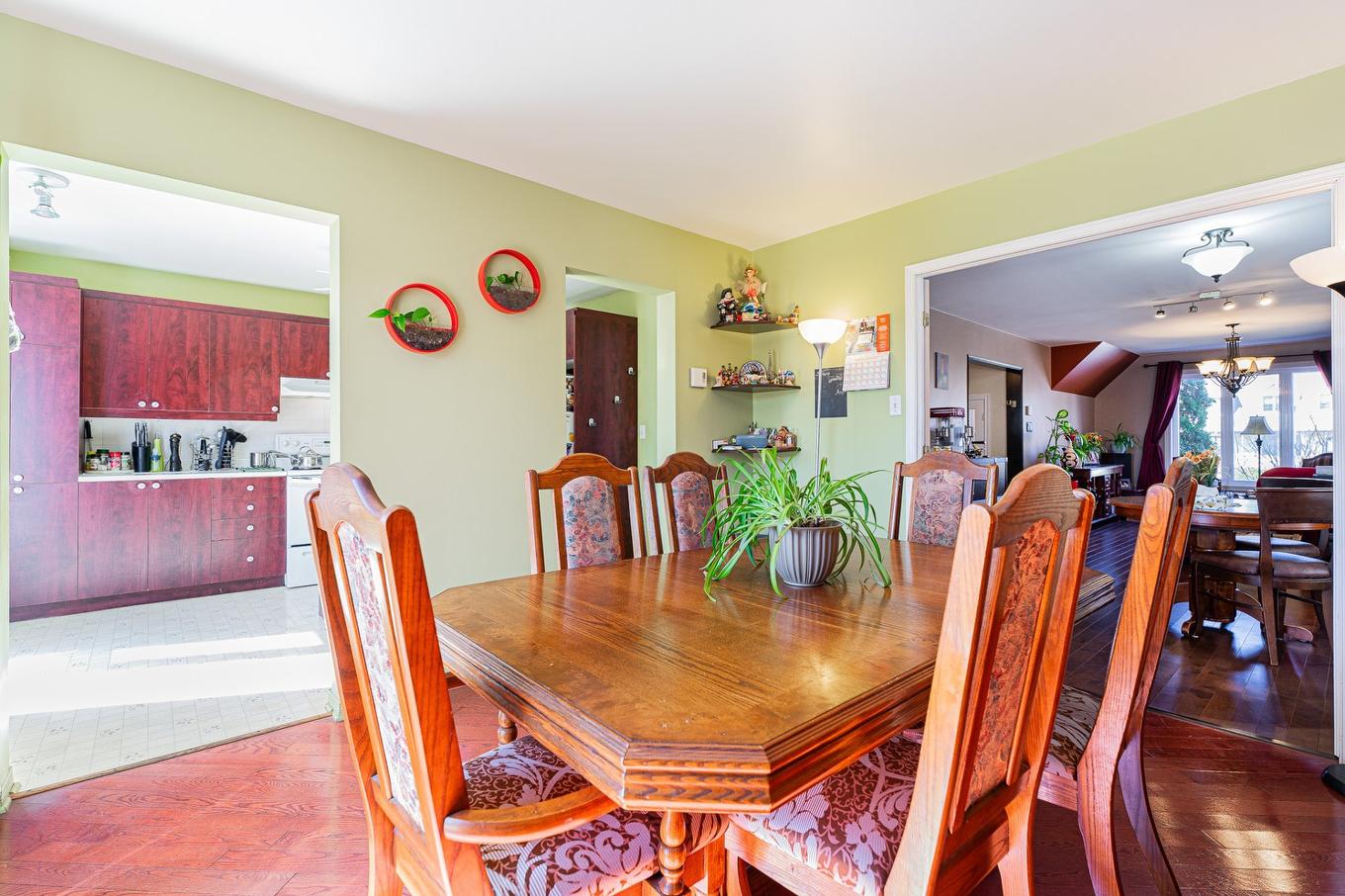 Dining room - 3940 Rue Ovide, Brossard, QC - Indoor Photo Showing Dining Room