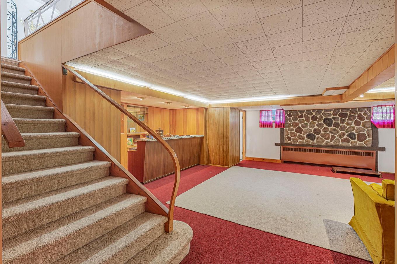 Basement - 1885 Crois. Surrey, Mont-Royal, QC - Indoor Photo Showing Other Room