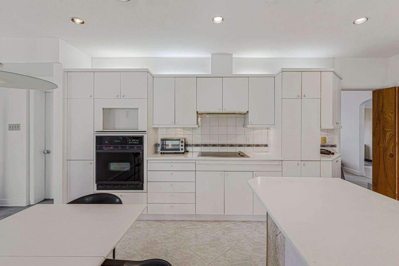 Kitchen - 1885 Crois. Surrey, Mont-Royal, QC - Indoor Photo Showing Kitchen