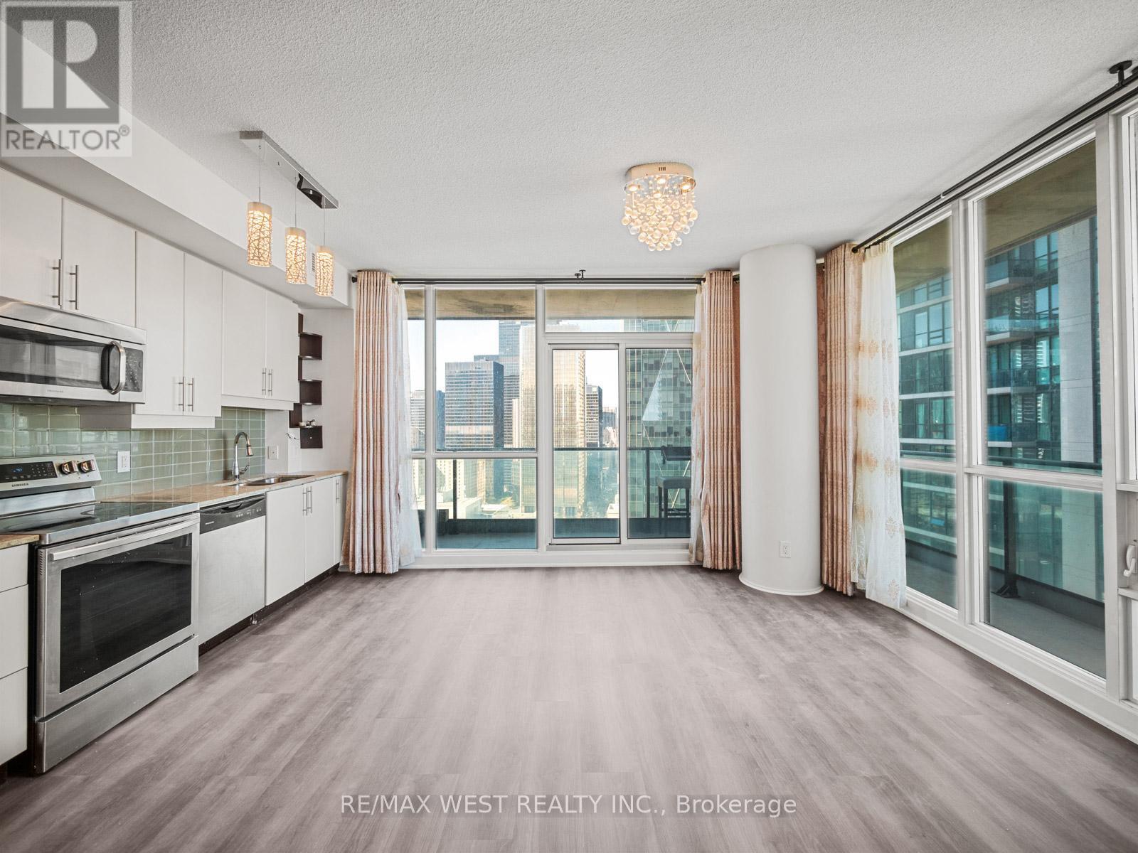 3104 - 33 Bay Street, Toronto, ON - Indoor Photo Showing Kitchen