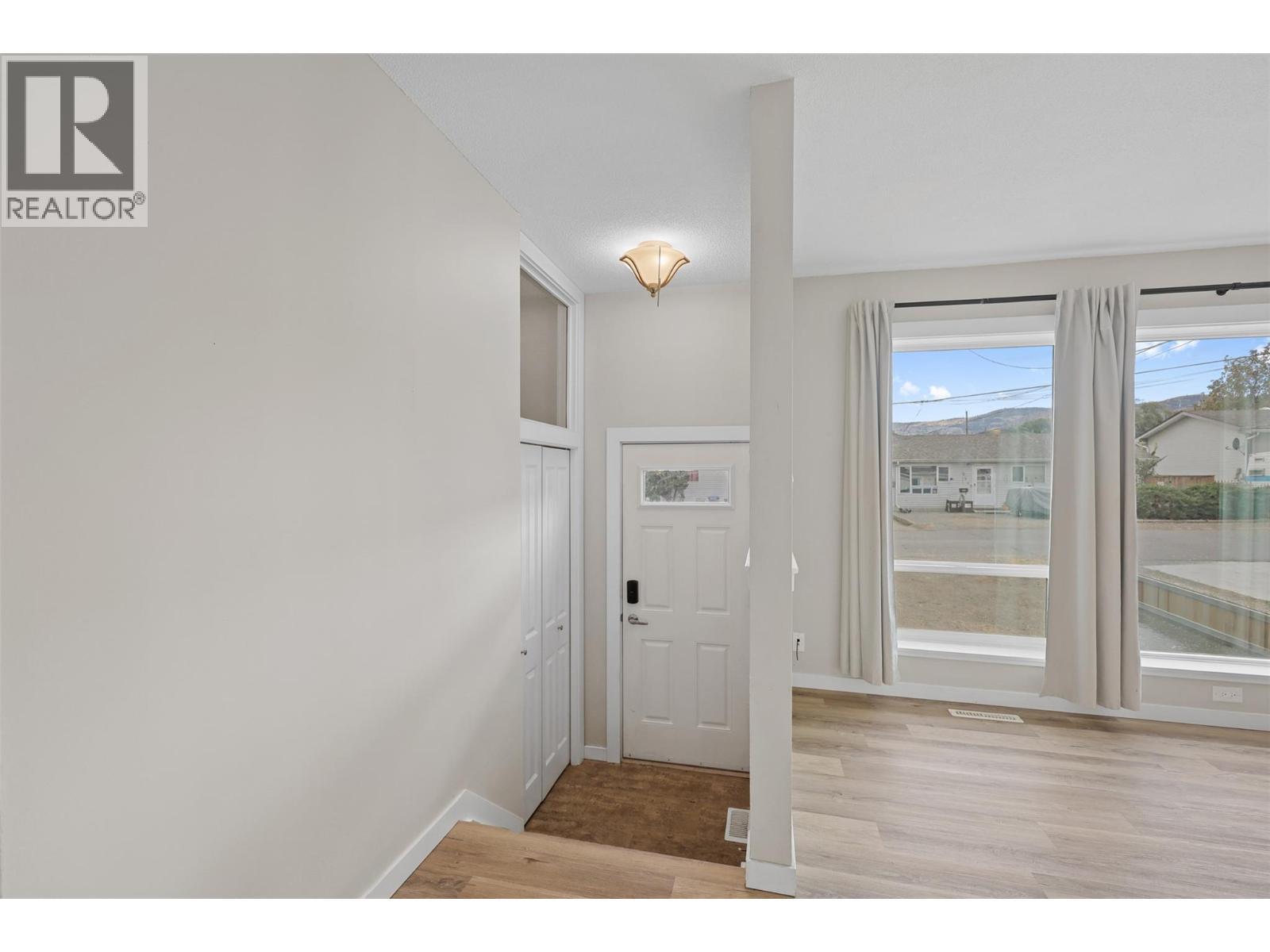 293 Walnut Avenue, Kamloops, BC - Indoor Photo Showing Other Room