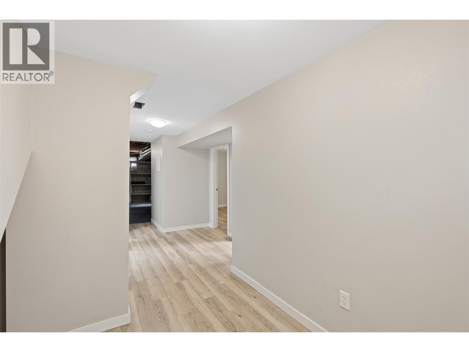 293 Walnut Avenue, Kamloops, BC - Indoor Photo Showing Other Room