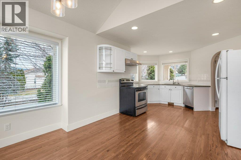 Fridge is no longer there - 974 Mt. Beaven Place, Vernon, BC - Indoor Photo Showing Kitchen