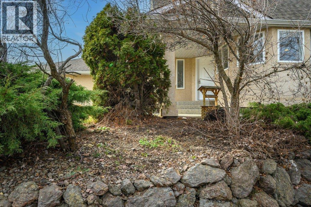 974 Mt. Beaven Place, Vernon, BC - Outdoor