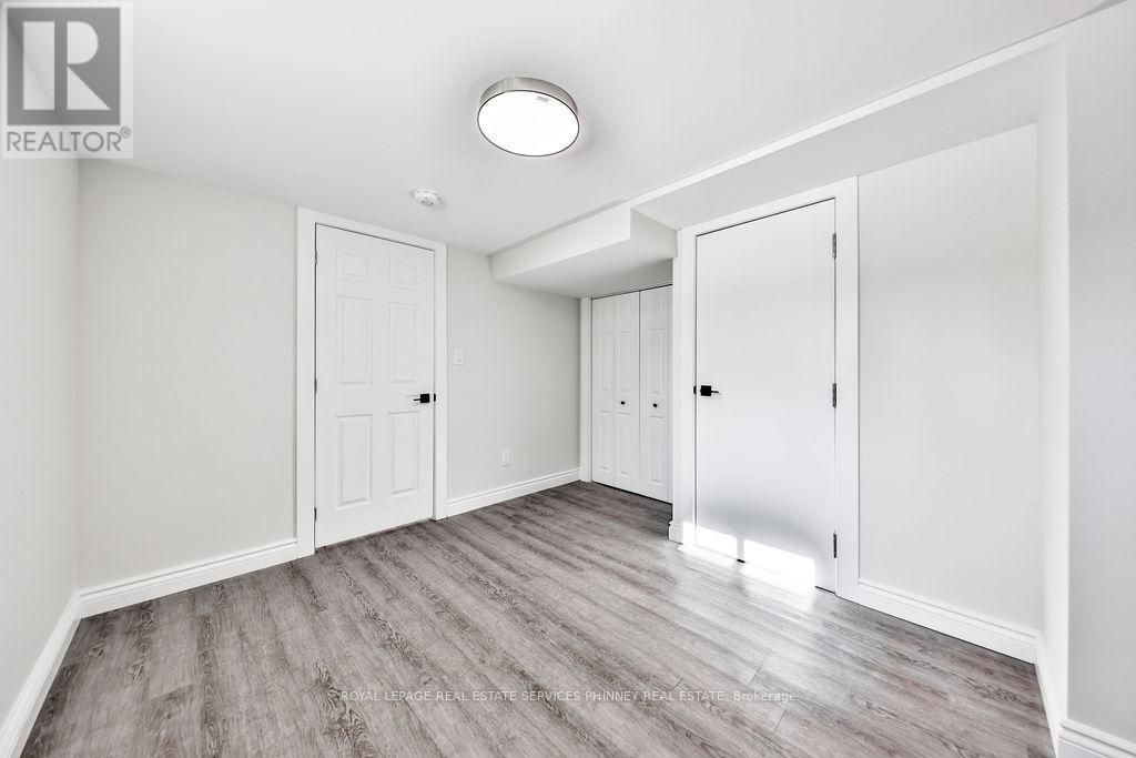 47 Castlefield Drive, Hamilton, ON - Indoor Photo Showing Other Room