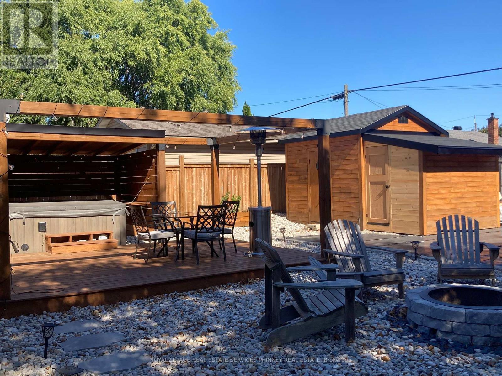 47 Castlefield Drive, Hamilton, ON - Outdoor With Deck Patio Veranda