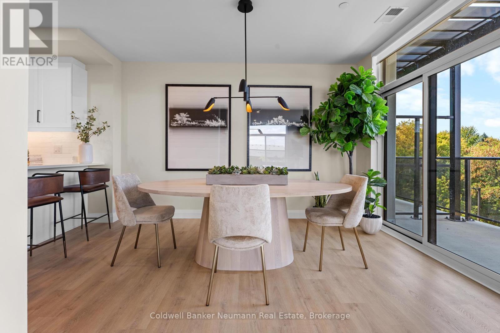 209 - 1882 Gordon Street, Guelph (Pineridge/Westminster Woods), ON - Indoor