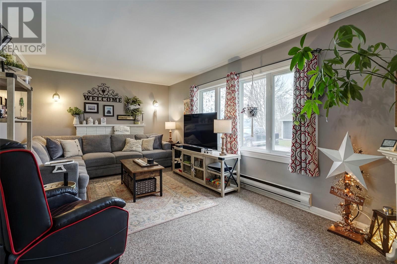 4 Bay Street, Carbonear, NL - Indoor Photo Showing Living Room