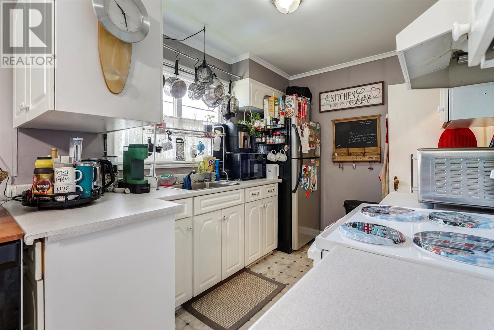 4 Bay Street, Carbonear, NL - Indoor