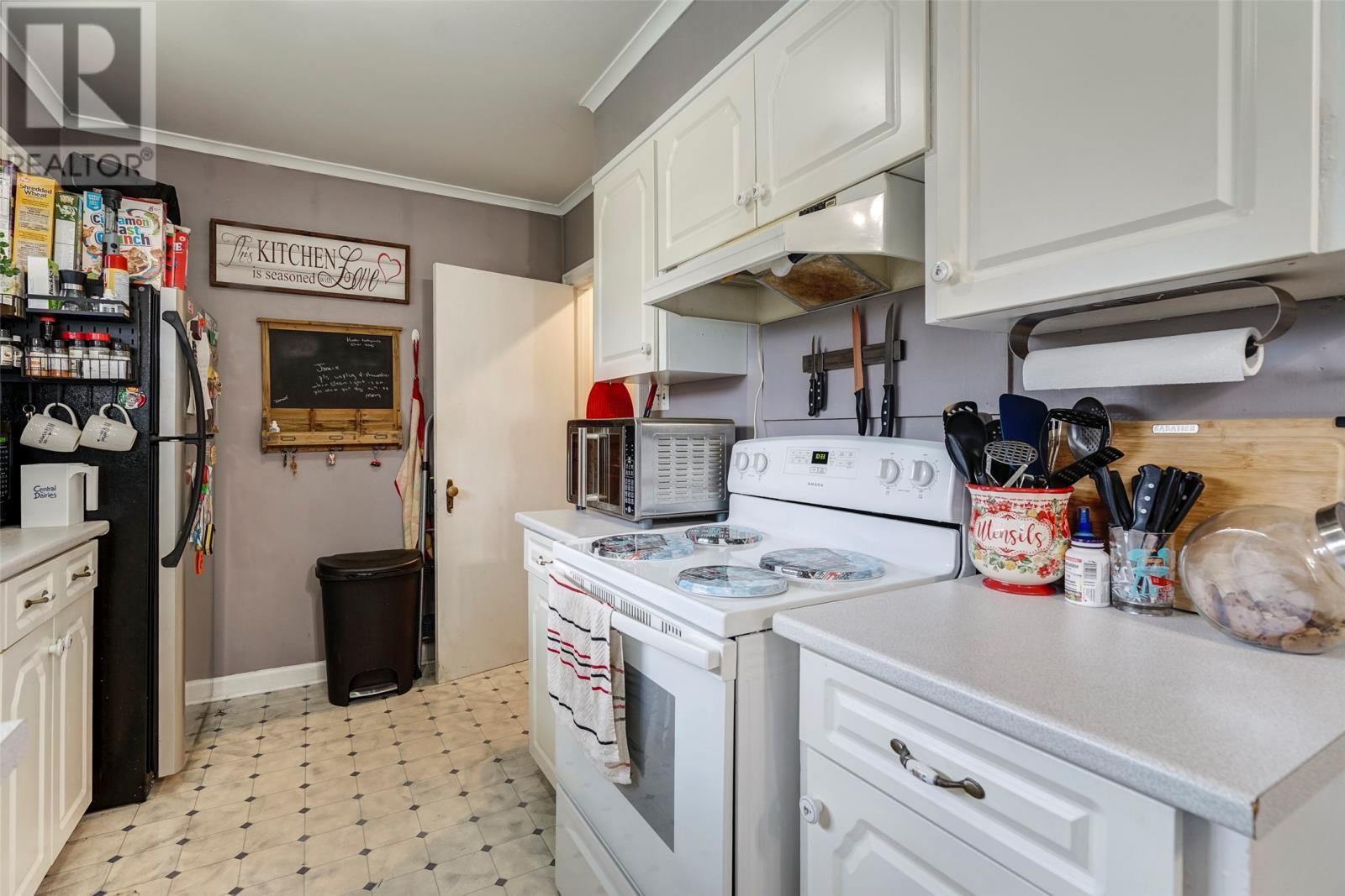 4 Bay Street, Carbonear, NL - Indoor Photo Showing Kitchen