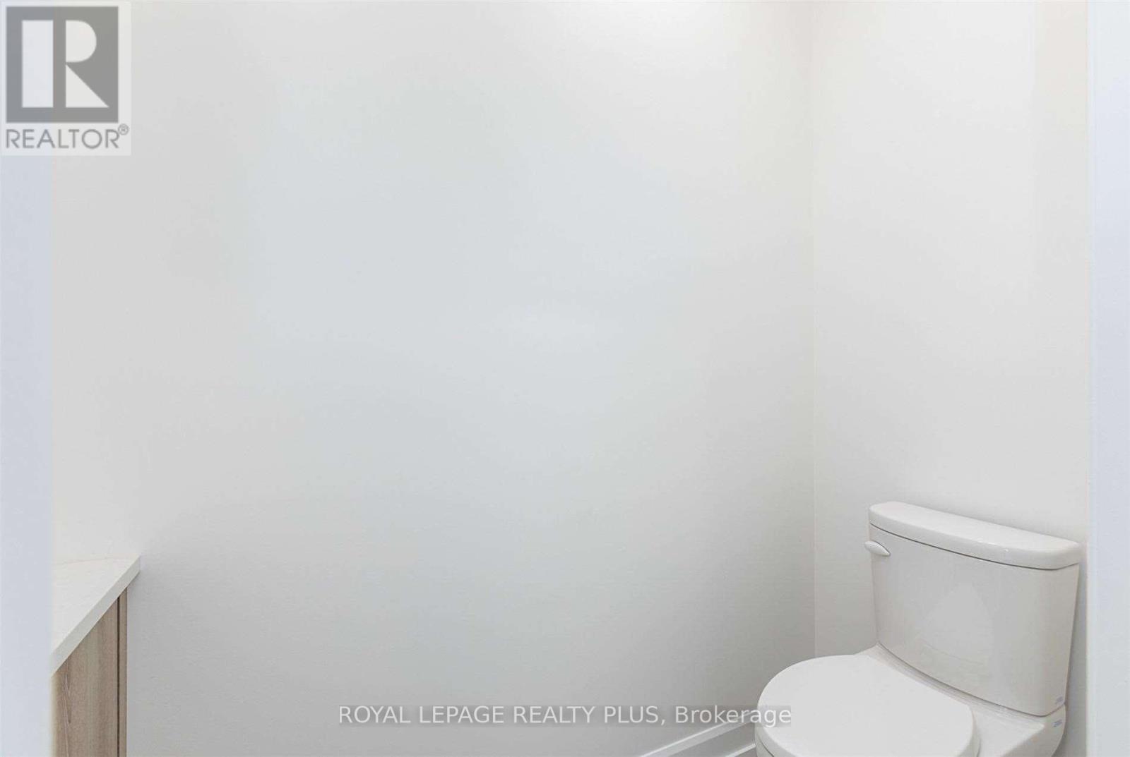 7214 Parsa Street, Niagara Falls, ON - Indoor Photo Showing Bathroom