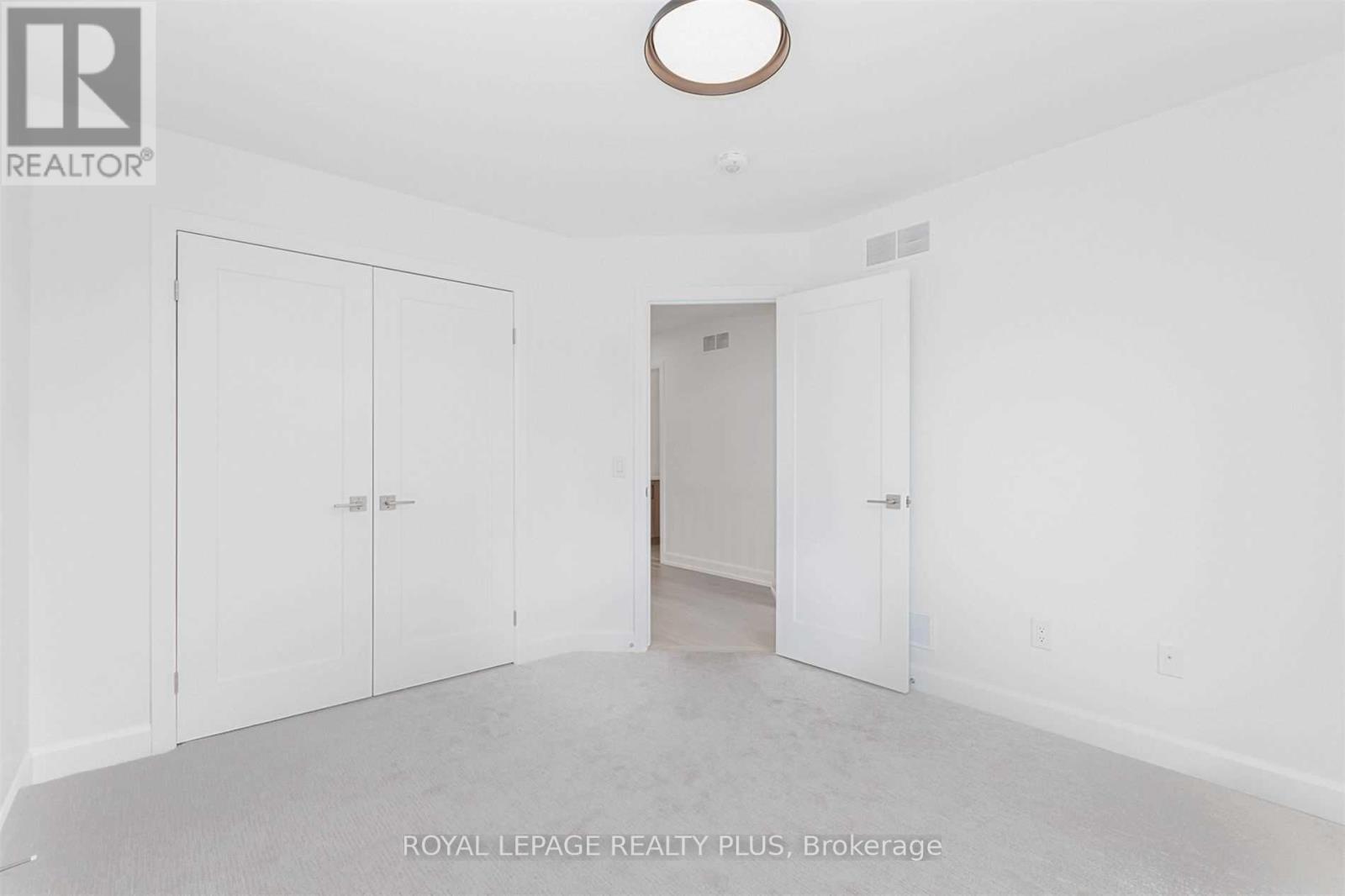 7214 Parsa Street, Niagara Falls, ON - Indoor Photo Showing Other Room