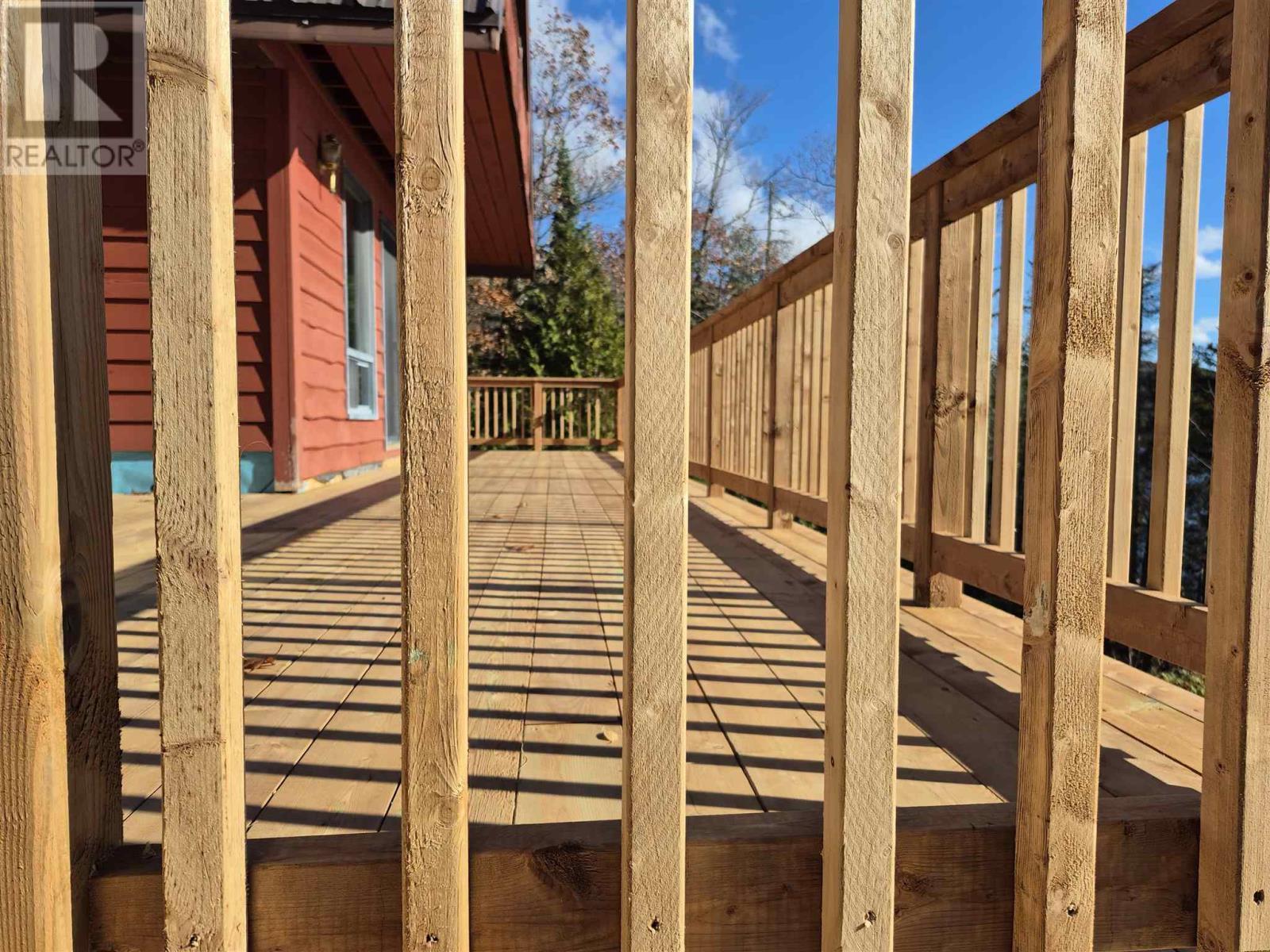 345 Island View Rd, Heyden, ON - Indoor