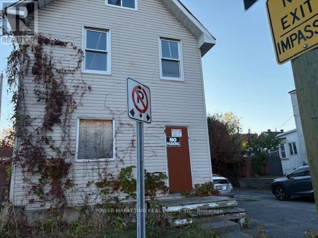 566 Bay Street, Ottawa, ON