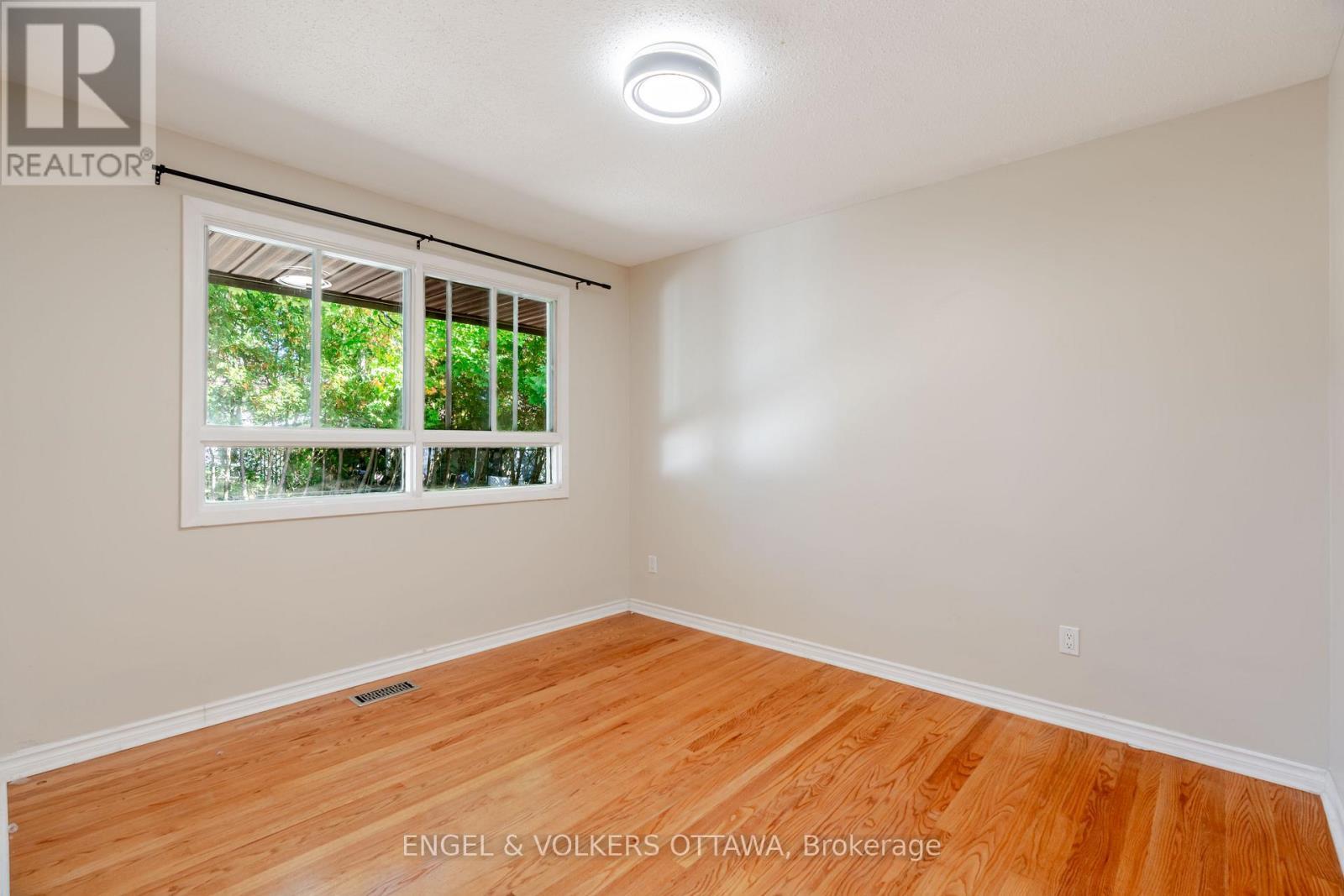 3001 Rankin Street, Ottawa, ON - Indoor Photo Showing Other Room