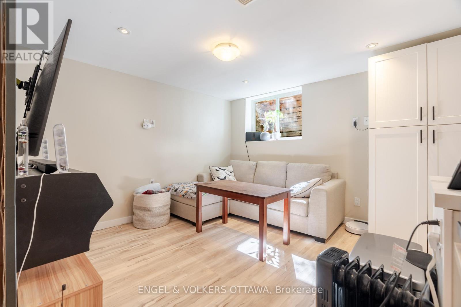 3001 Rankin Street, Ottawa, ON - Indoor