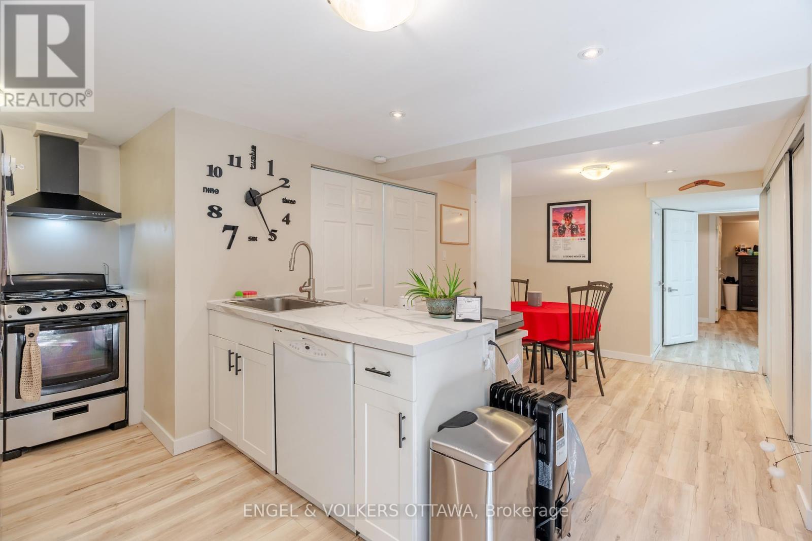 3001 Rankin Street, Ottawa, ON - Indoor Photo Showing Kitchen