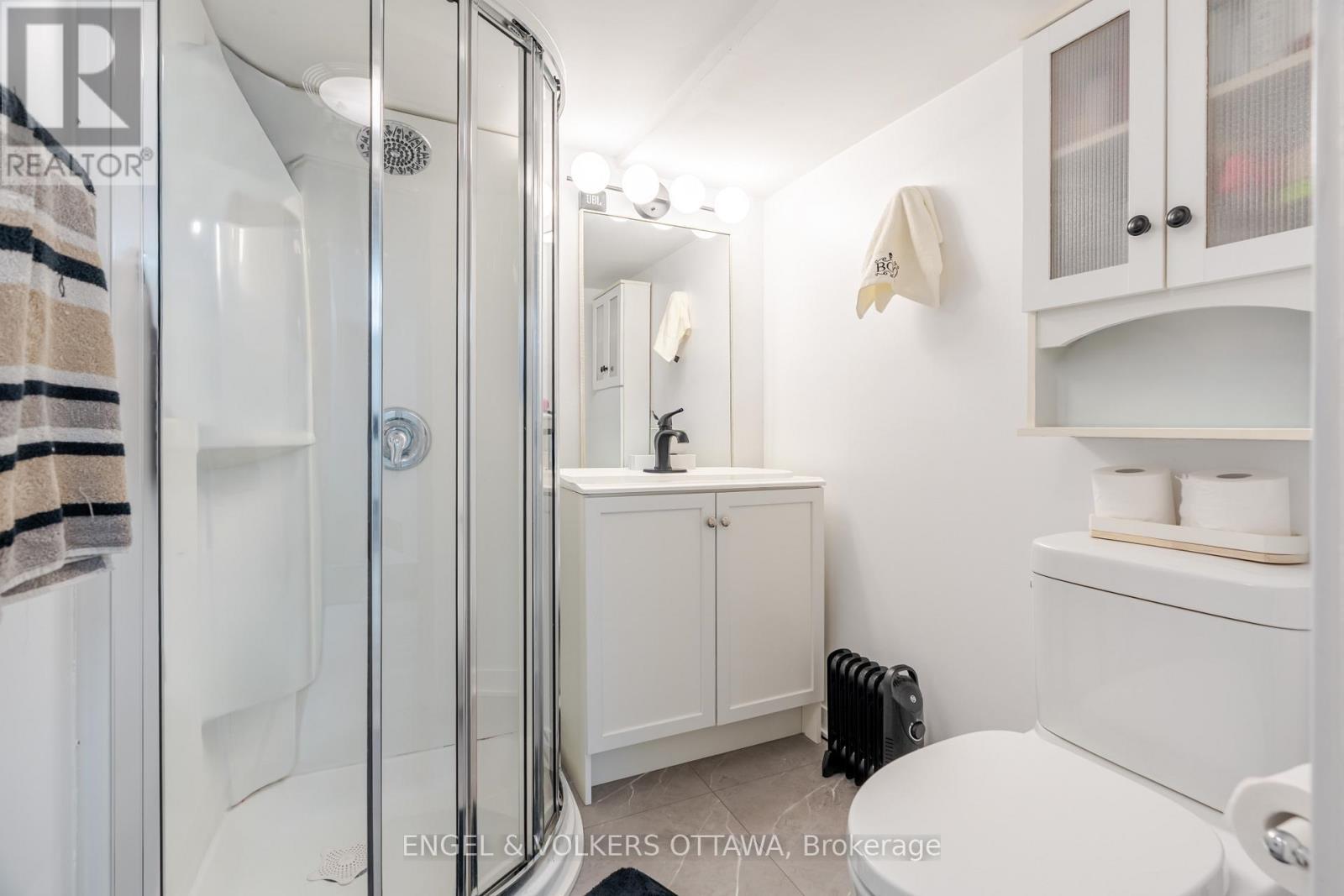3001 Rankin Street, Ottawa, ON - Indoor Photo Showing Bathroom