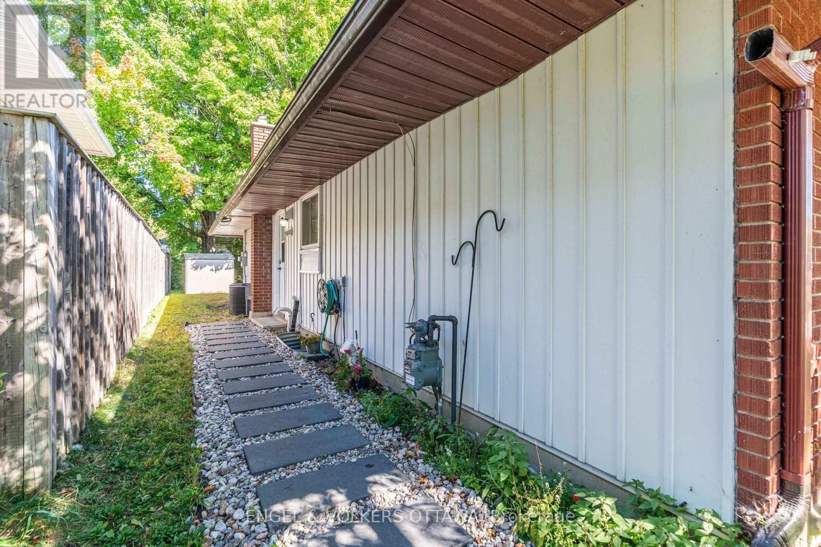 3001 Rankin Street, Ottawa, ON - Outdoor