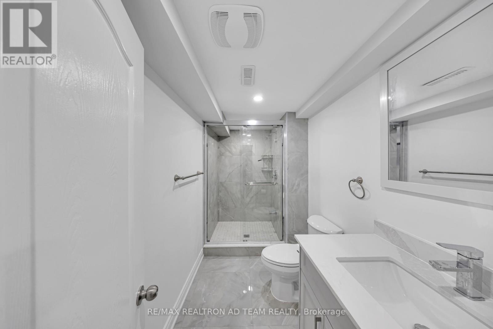 Bsmnt - 18 Windridge Drive, Markham, ON - Indoor Photo Showing Bathroom