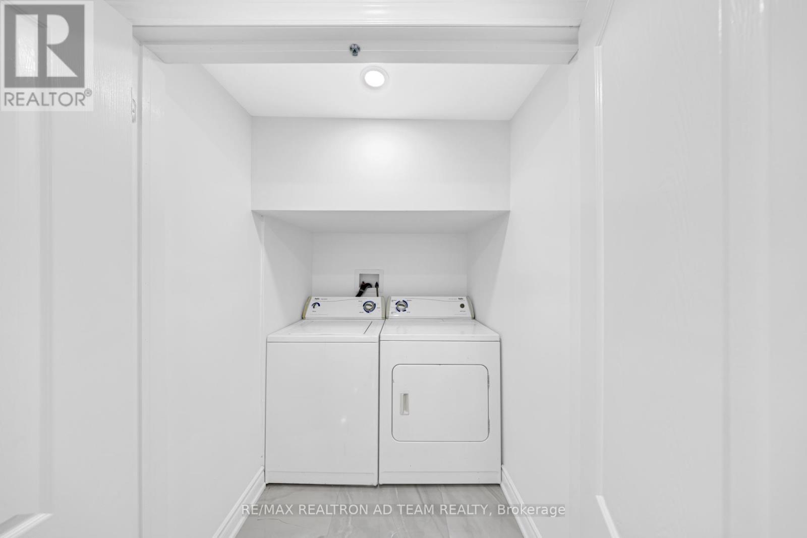 Bsmnt - 18 Windridge Drive, Markham, ON - Indoor Photo Showing Laundry Room