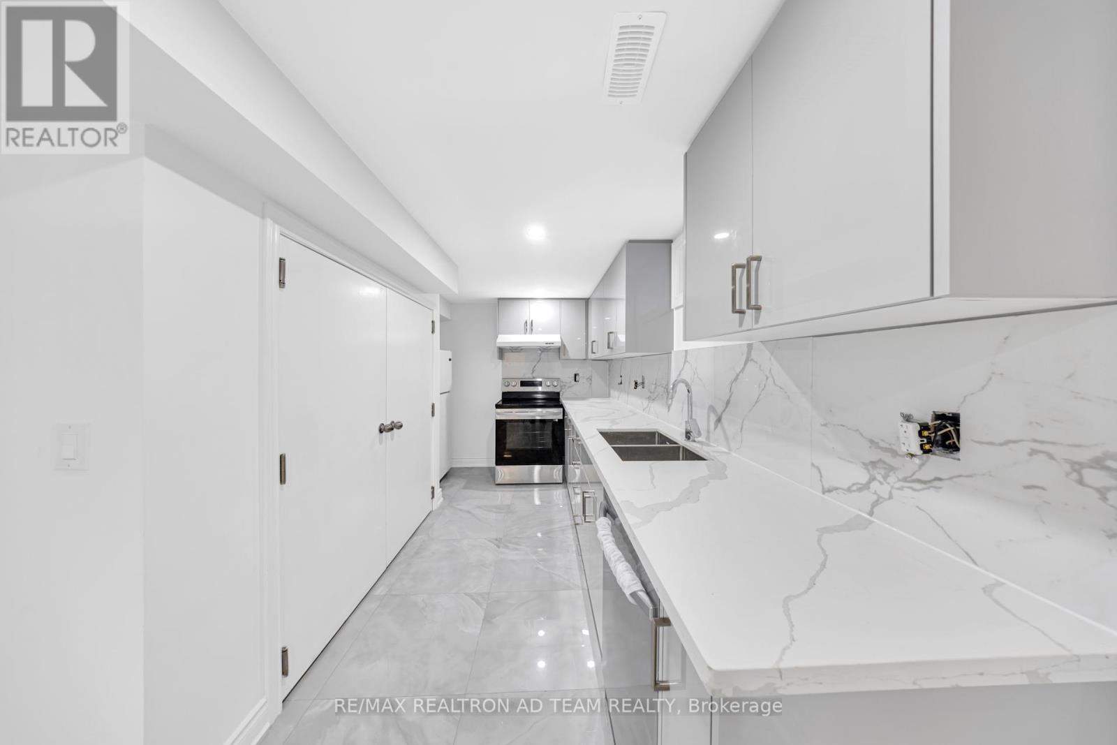 Bsmnt - 18 Windridge Drive, Markham, ON - Indoor