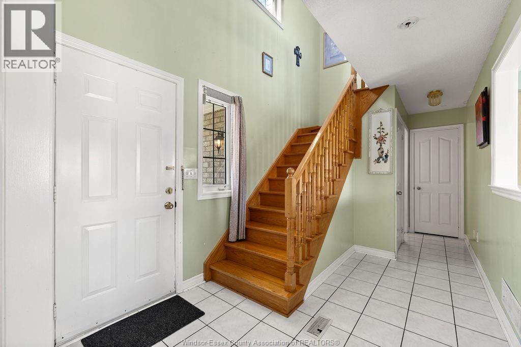 268 Geraldine, Windsor, ON - Indoor Photo Showing Other Room