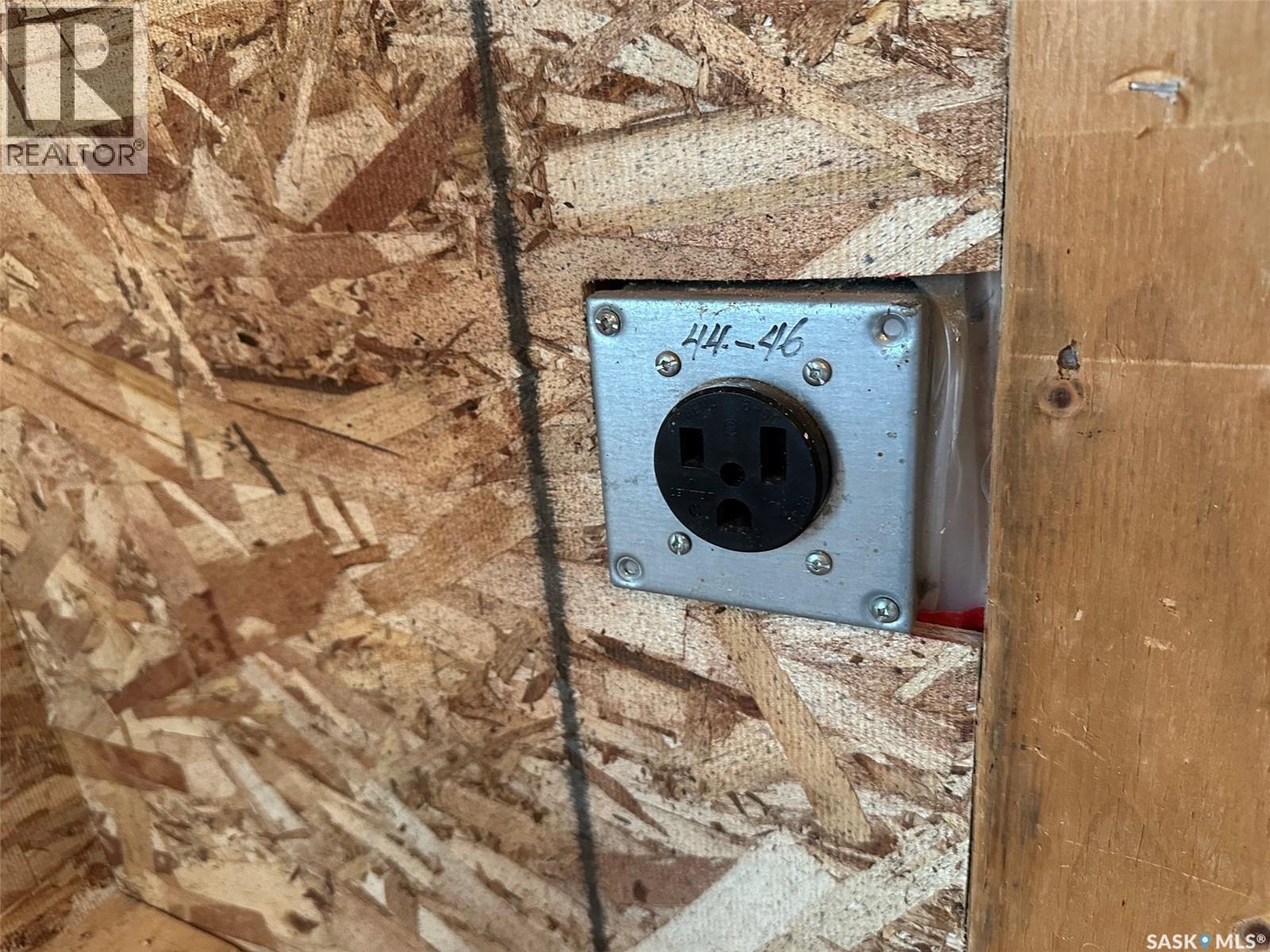 Lybeck Shop & Yard, Corman Park Rm No. 344, SK