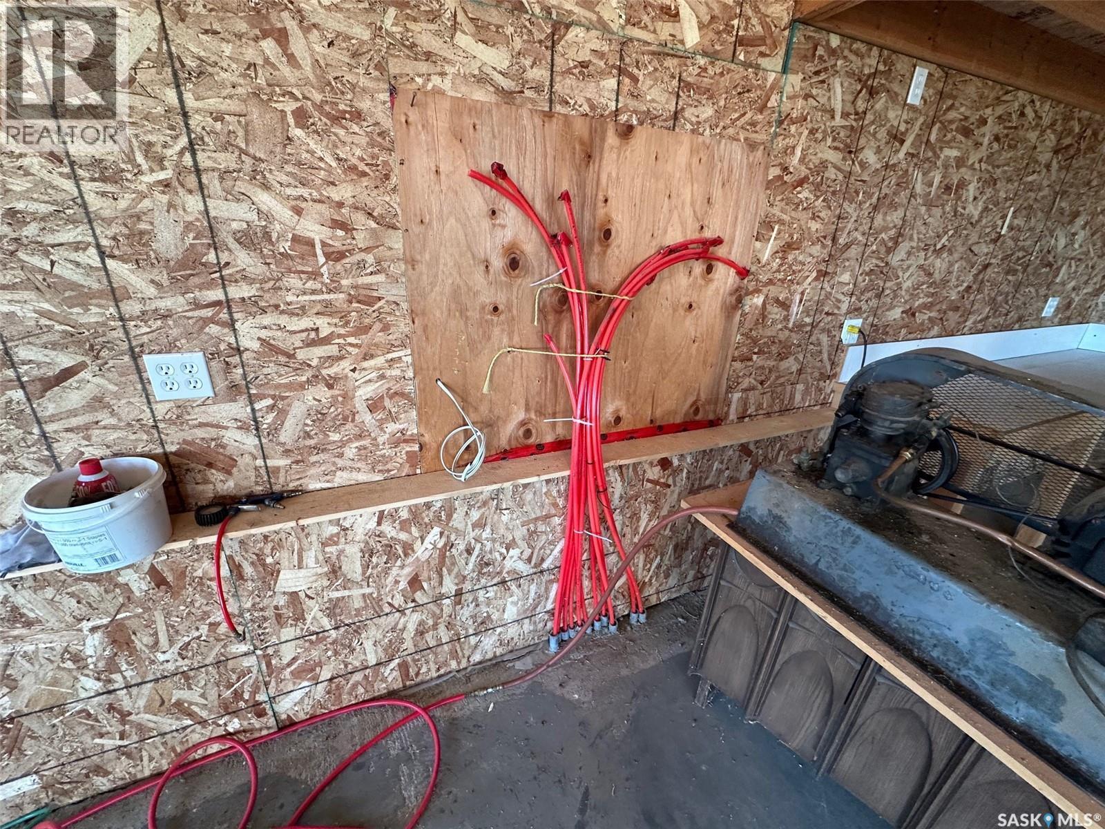 Lybeck Shop & Yard, Corman Park Rm No. 344, SK