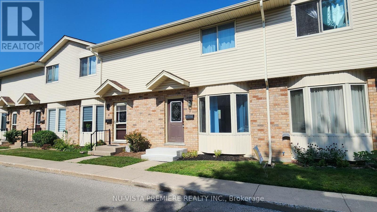 7 - 40 Burslem Street, London East (East N), ON - Outdoor With Facade