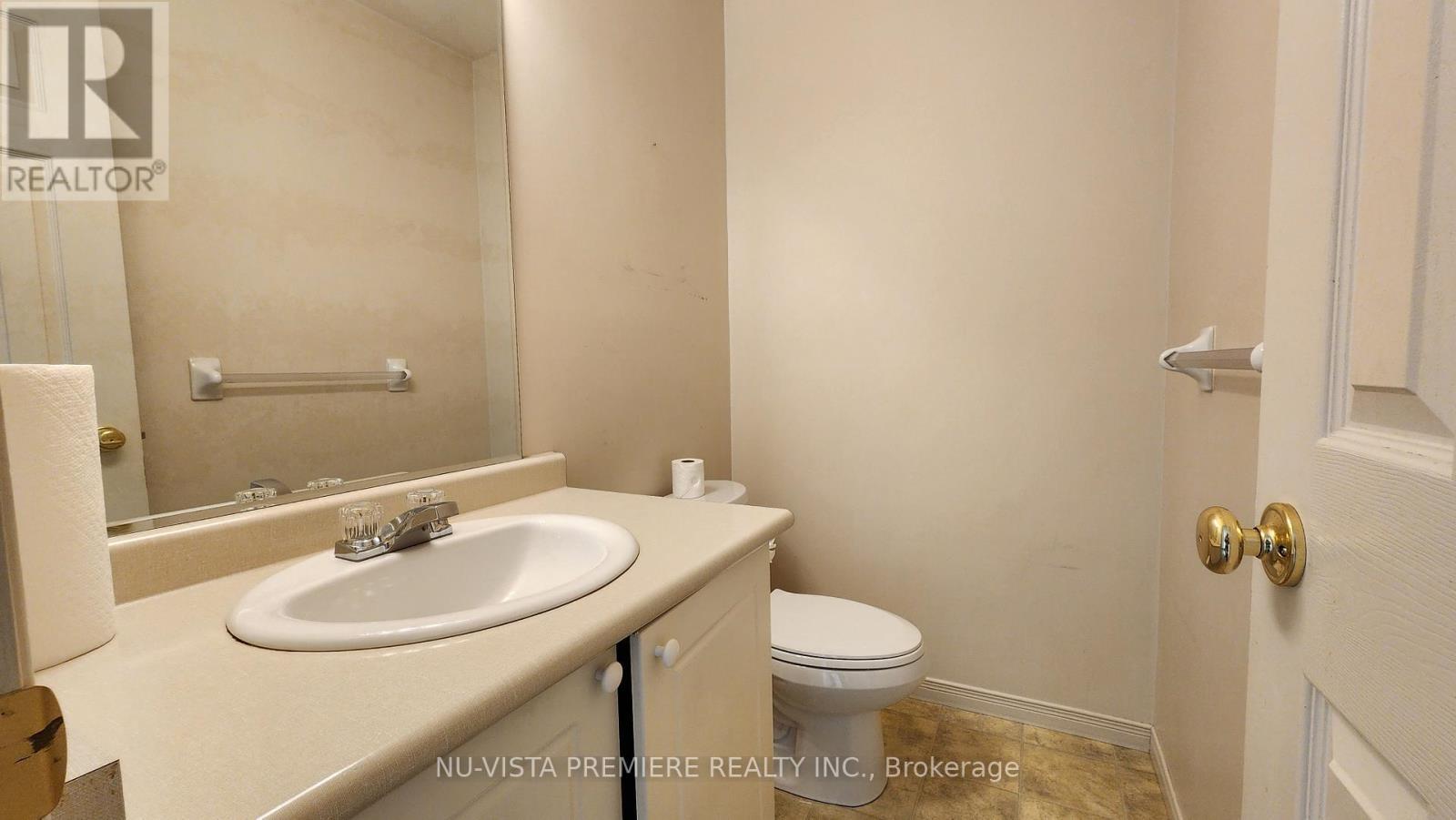 7 - 40 Burslem Street, London East (East N), ON - Indoor Photo Showing Bathroom