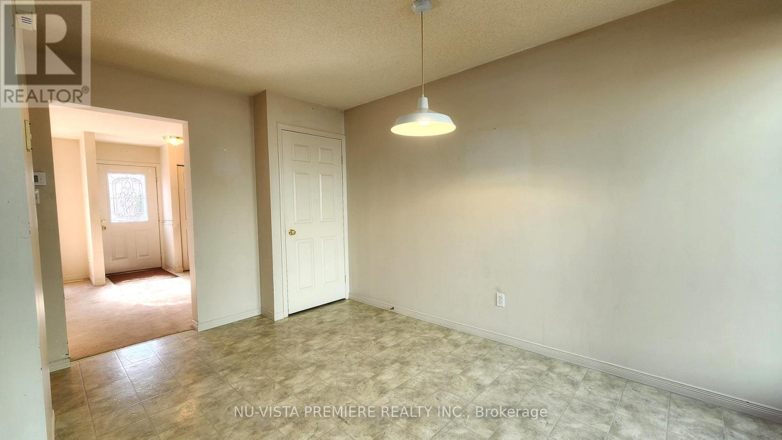 7 - 40 Burslem Street, London East (East N), ON - Indoor Photo Showing Other Room