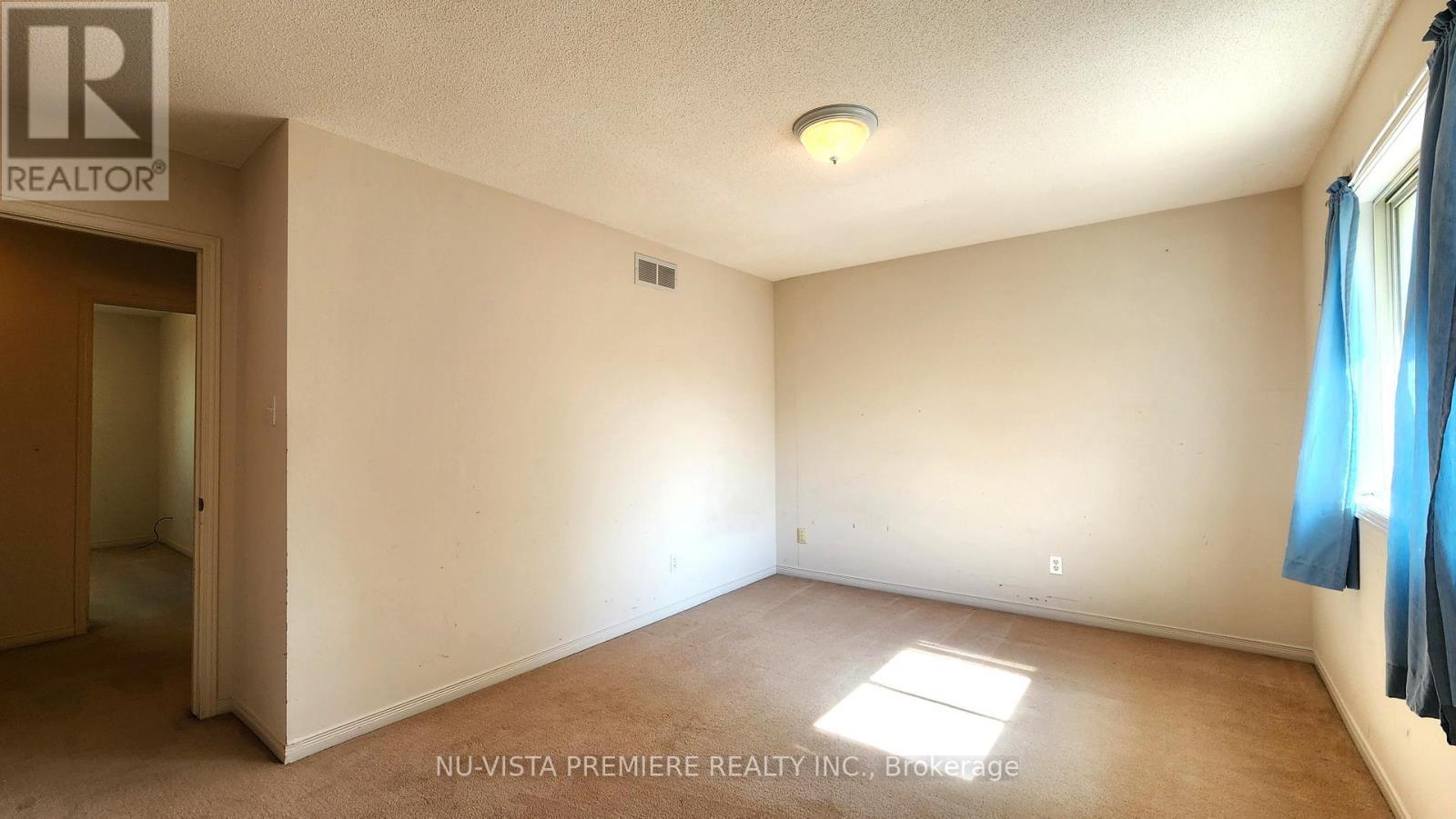 7 - 40 Burslem Street, London East (East N), ON - Indoor Photo Showing Other Room