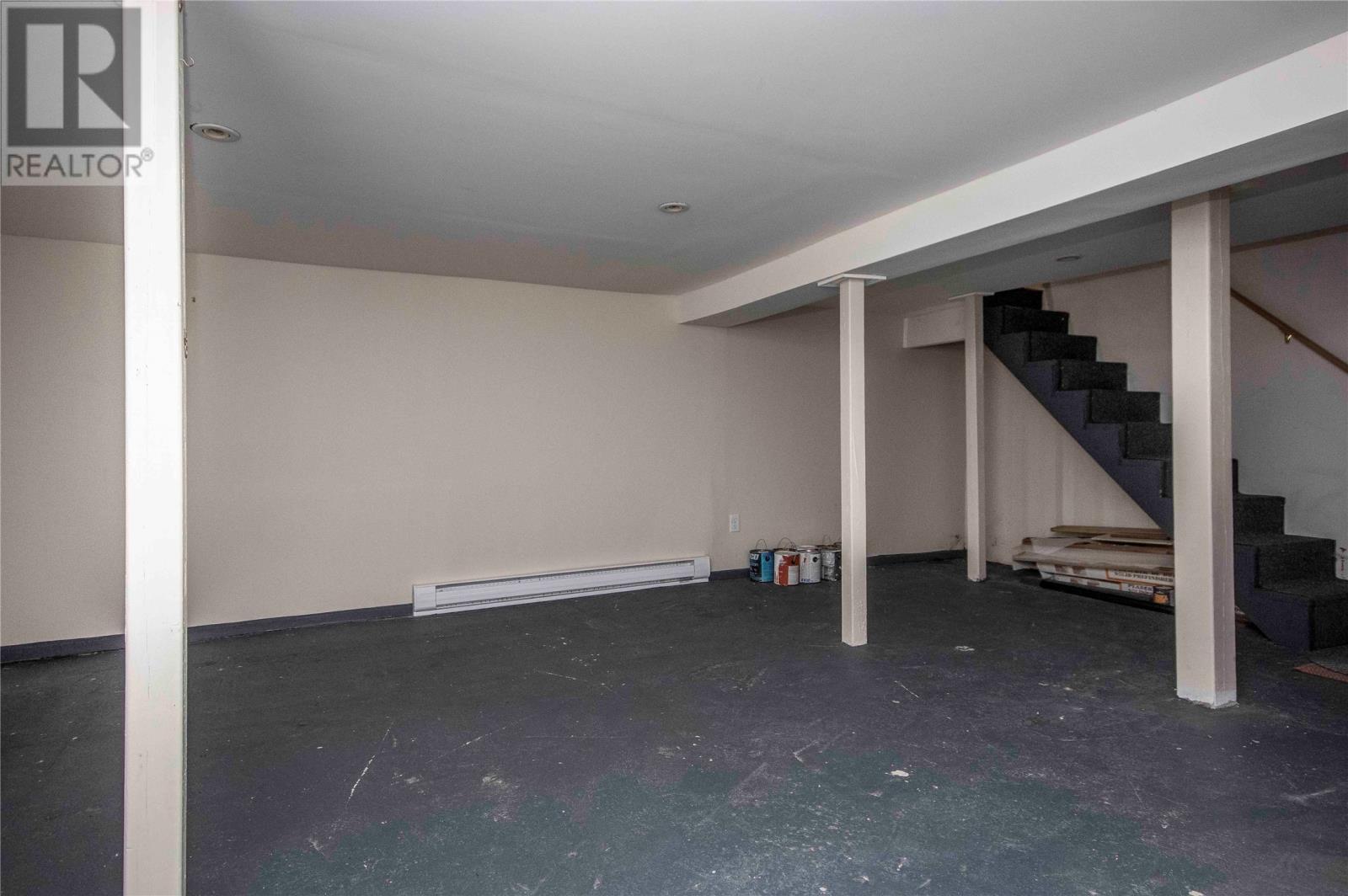 5 Balsam Street, St John'S, NL - Indoor