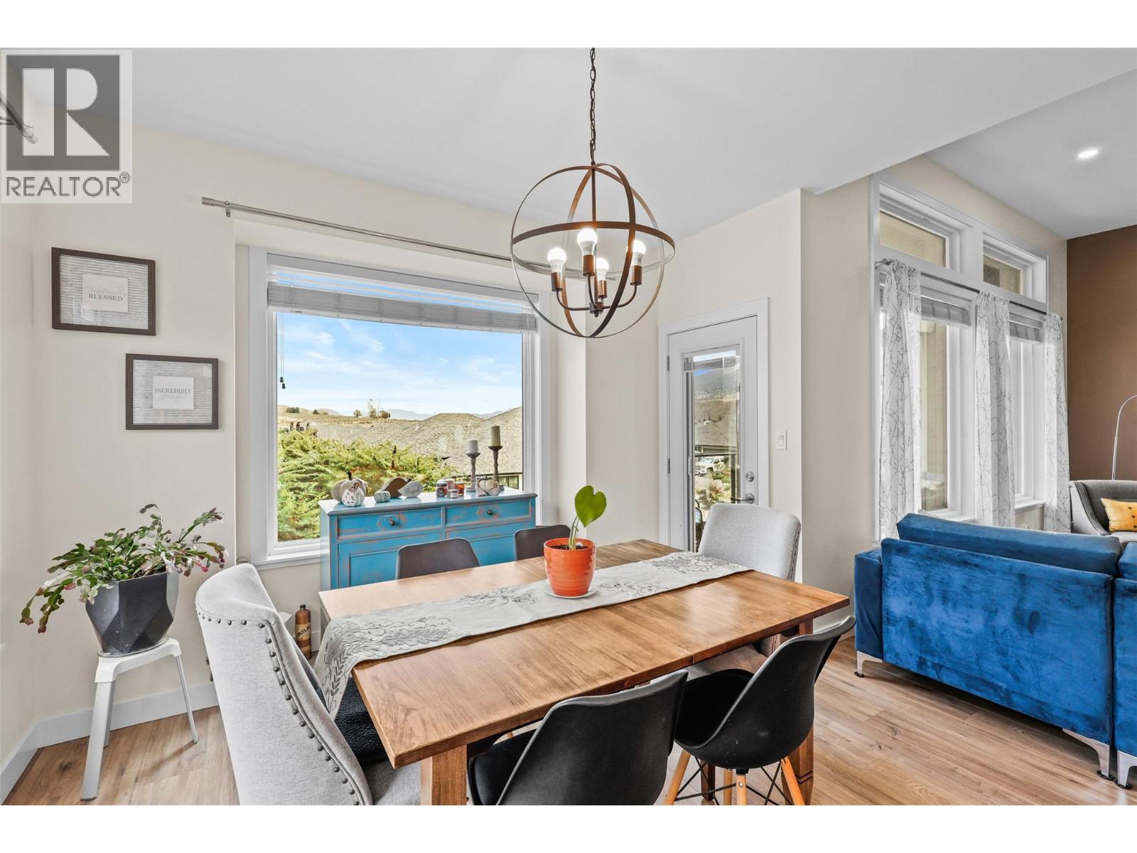 641 Shuswap Road E Unit# 109, Kamloops, BC - Indoor Photo Showing Dining Room