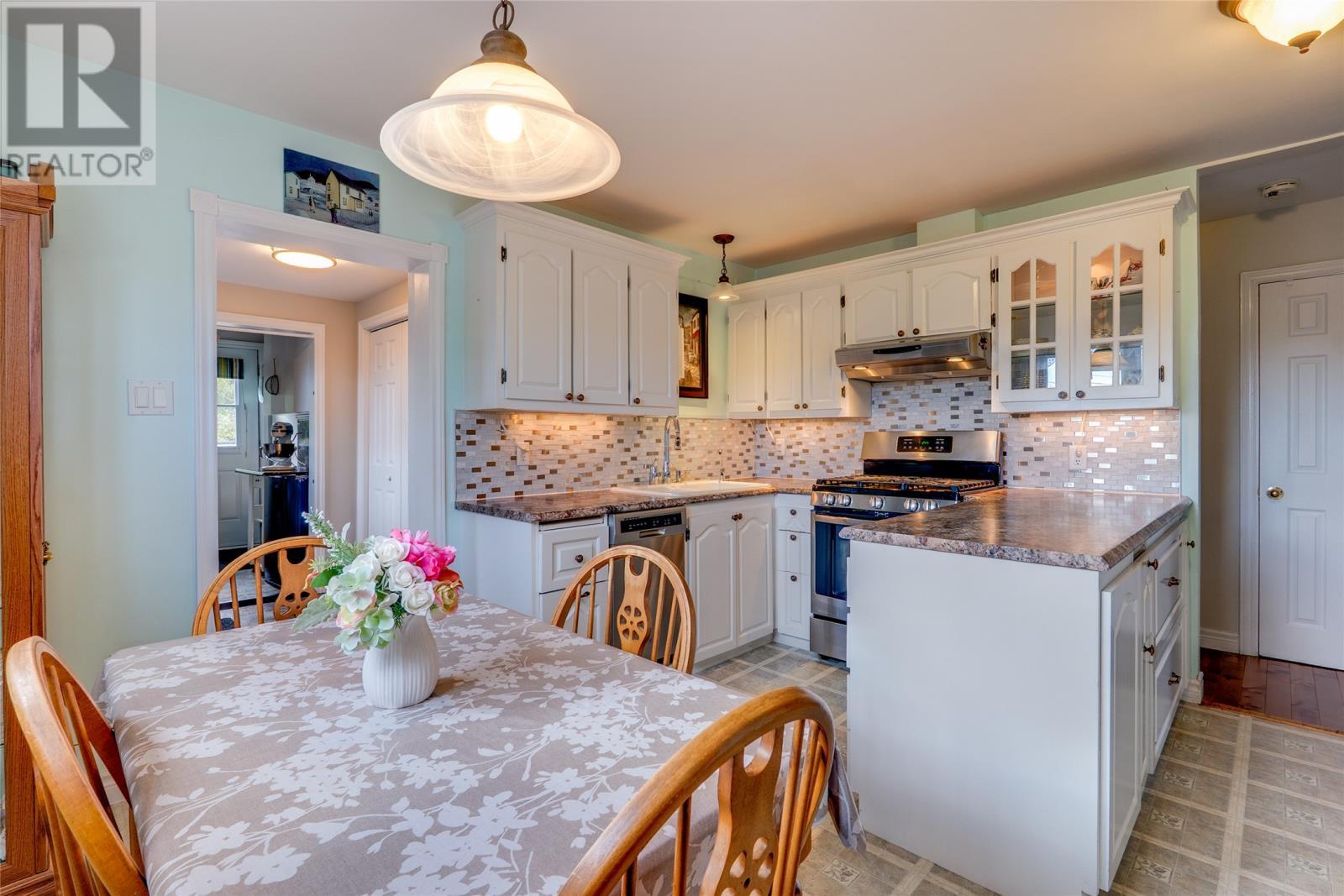 217-227 Conception Bay Highway, Avondale, NL - Indoor Photo Showing Dining Room