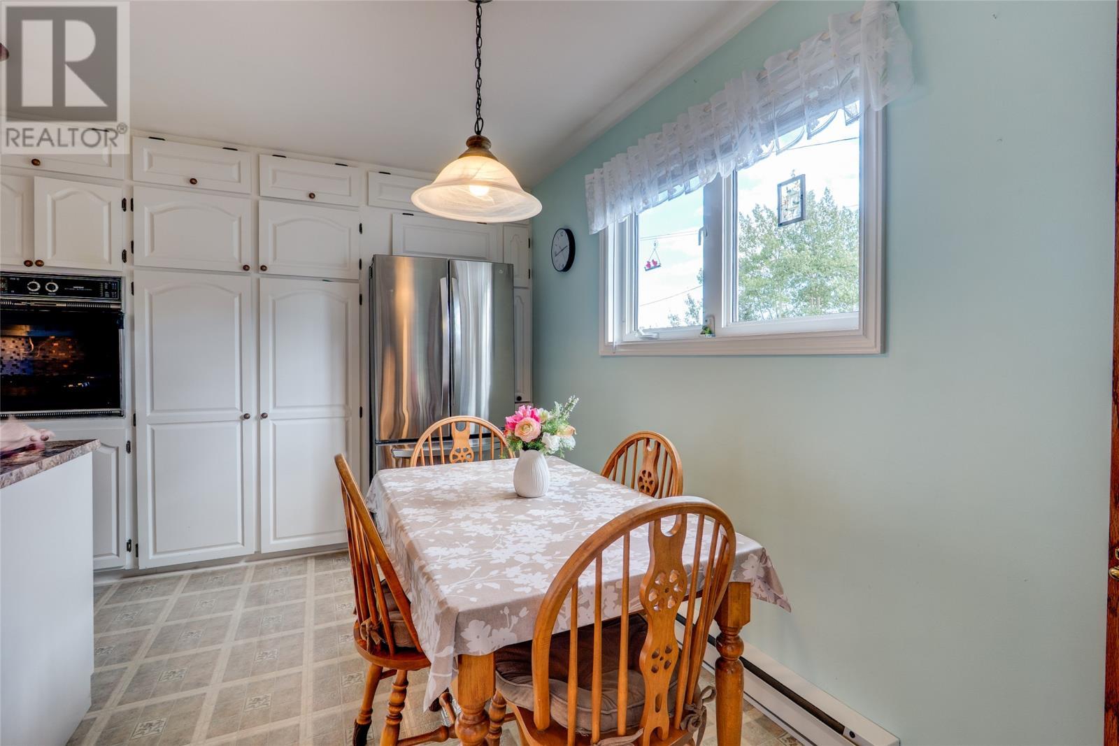 217-227 Conception Bay Highway, Avondale, NL - Indoor Photo Showing Dining Room
