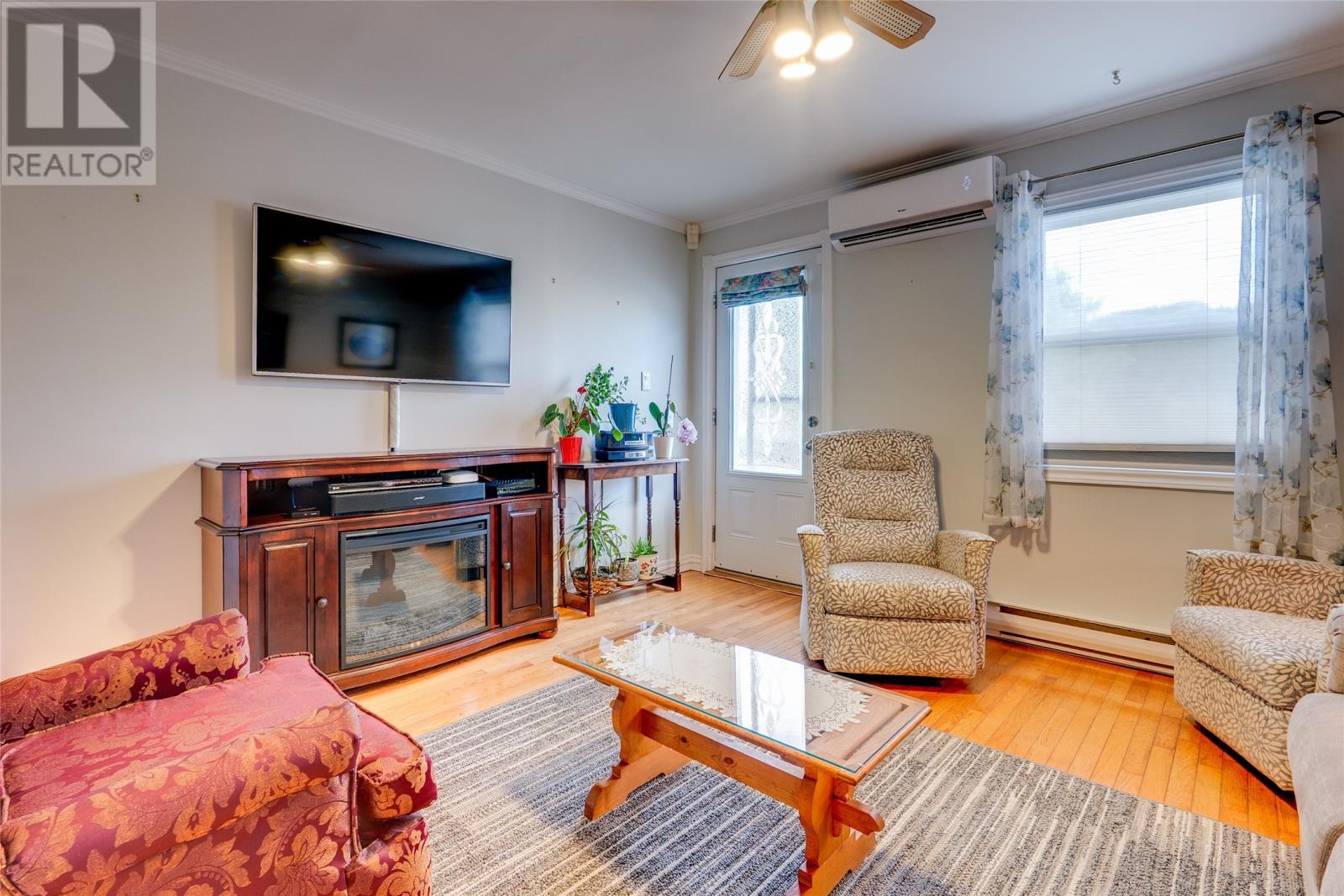 217-227 Conception Bay Highway, Avondale, NL - Indoor Photo Showing Living Room